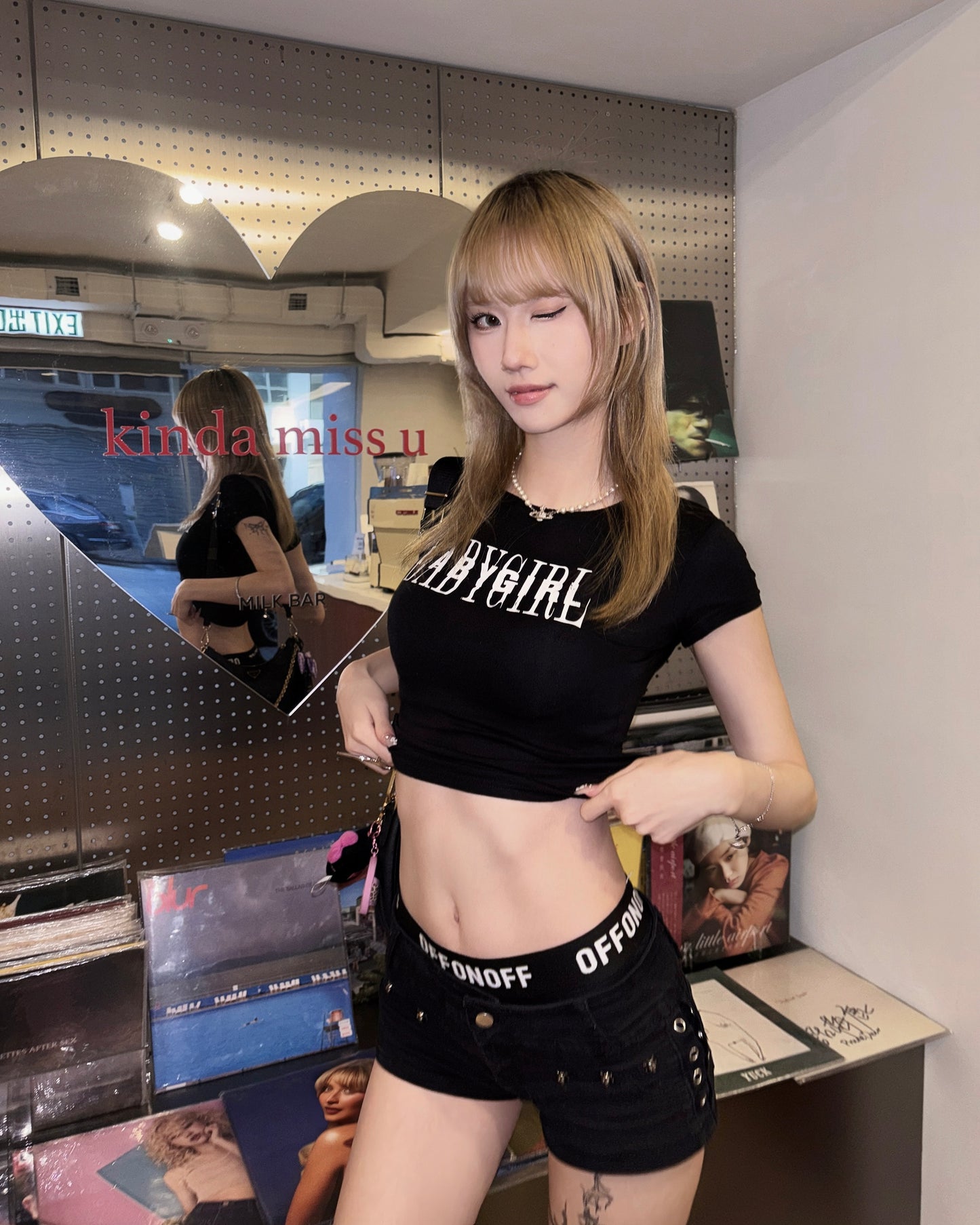 BABYGIRL CROPTOP