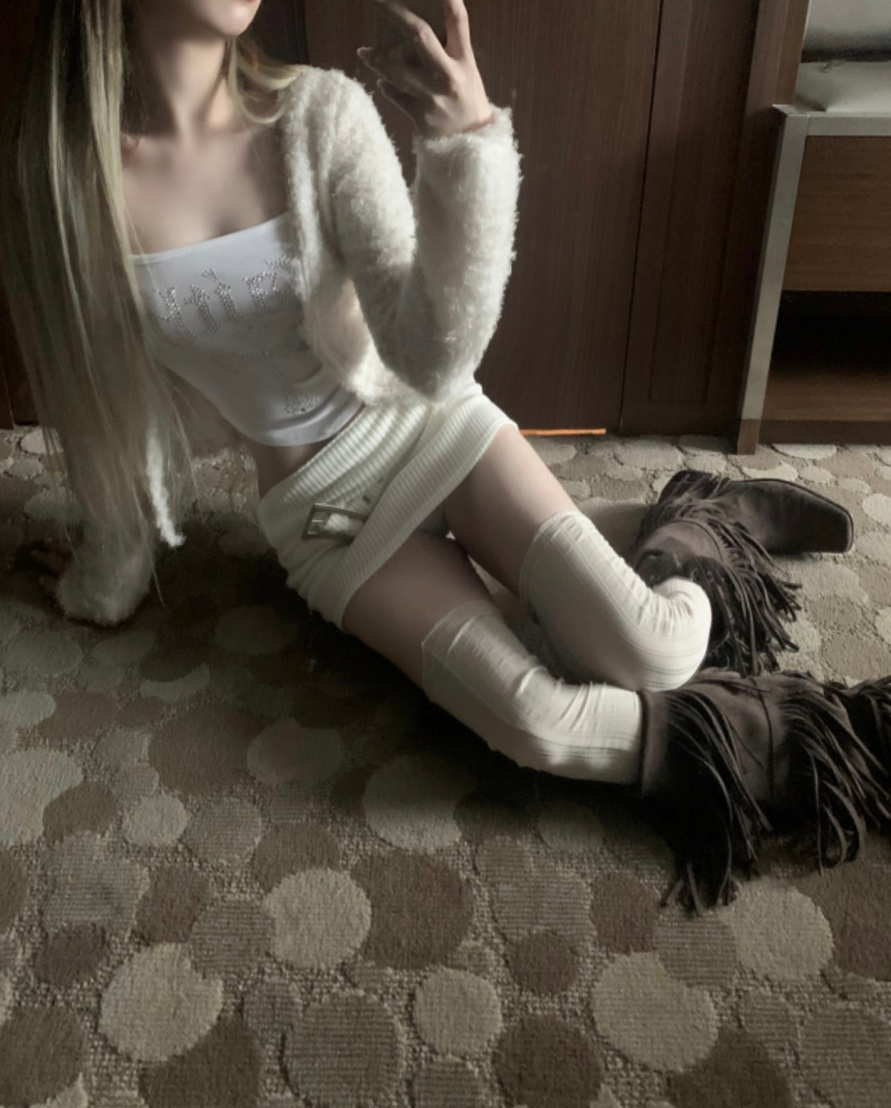 Cream belt skirt