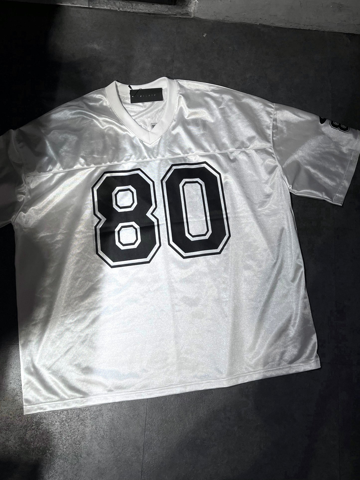 80 v neck jersey