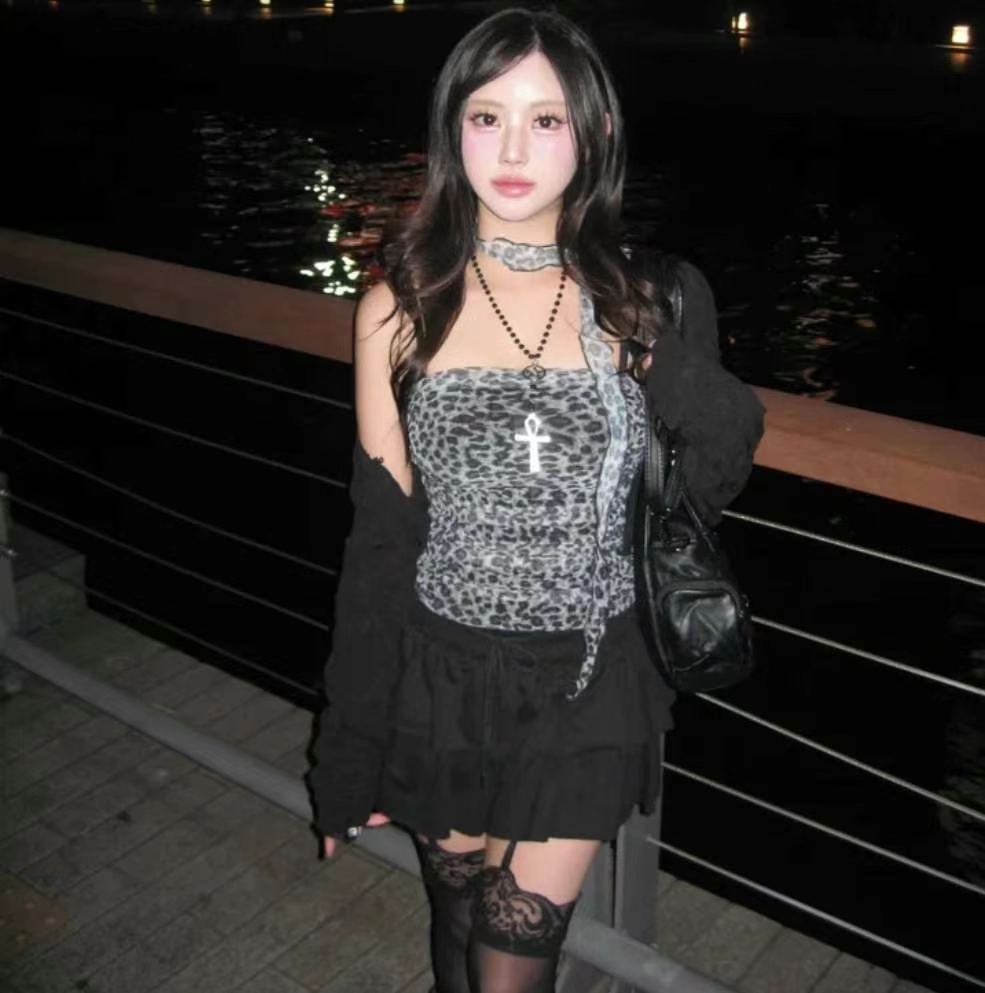 ‘Hold the FIRE’ tube top with muffler