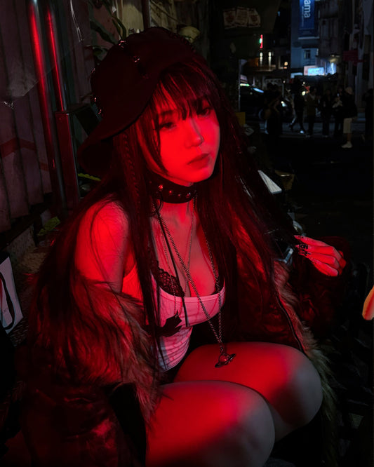 CROSS NECKLACE SLEEVELESS