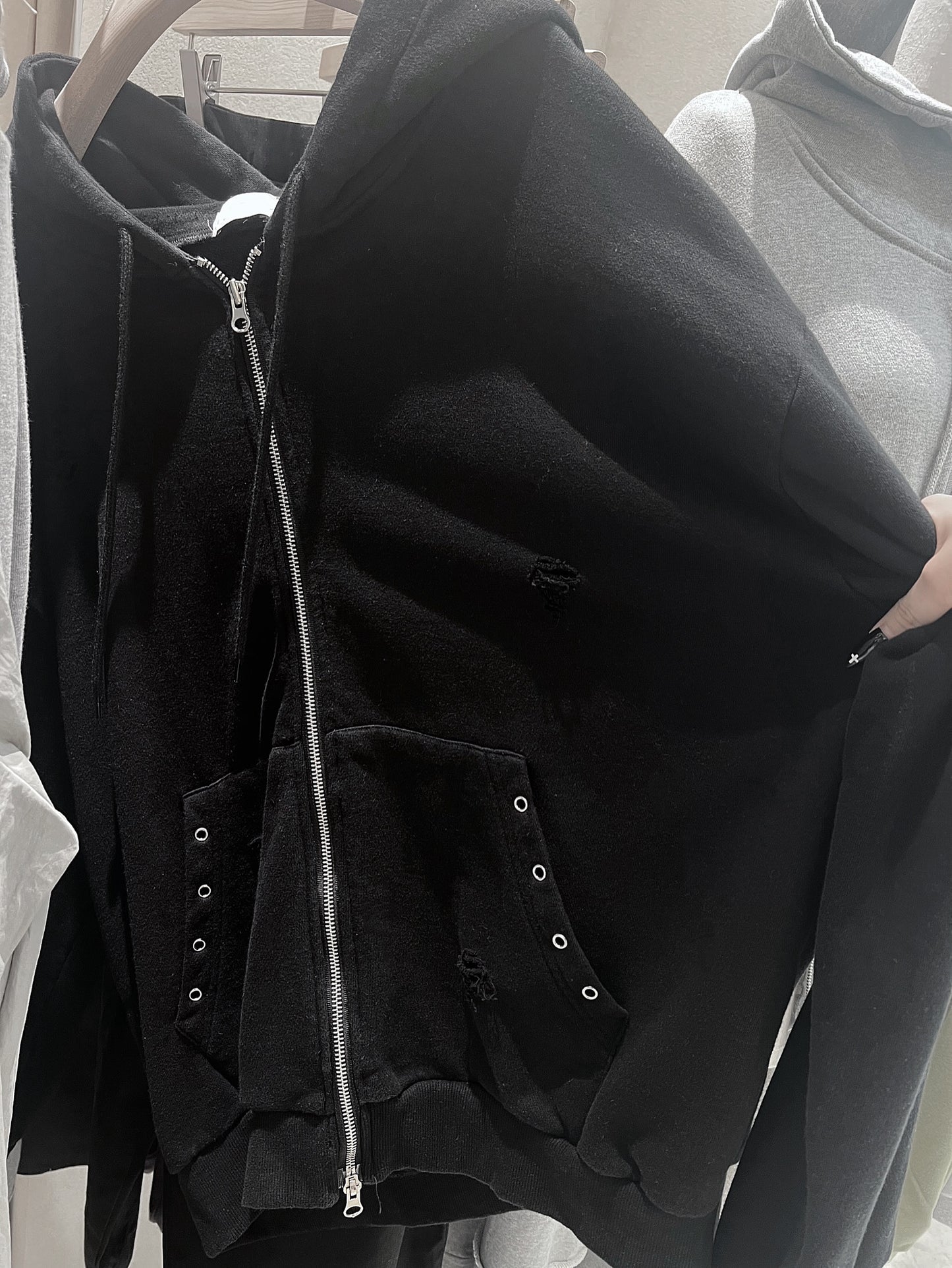 Eyelet hoodie zipup