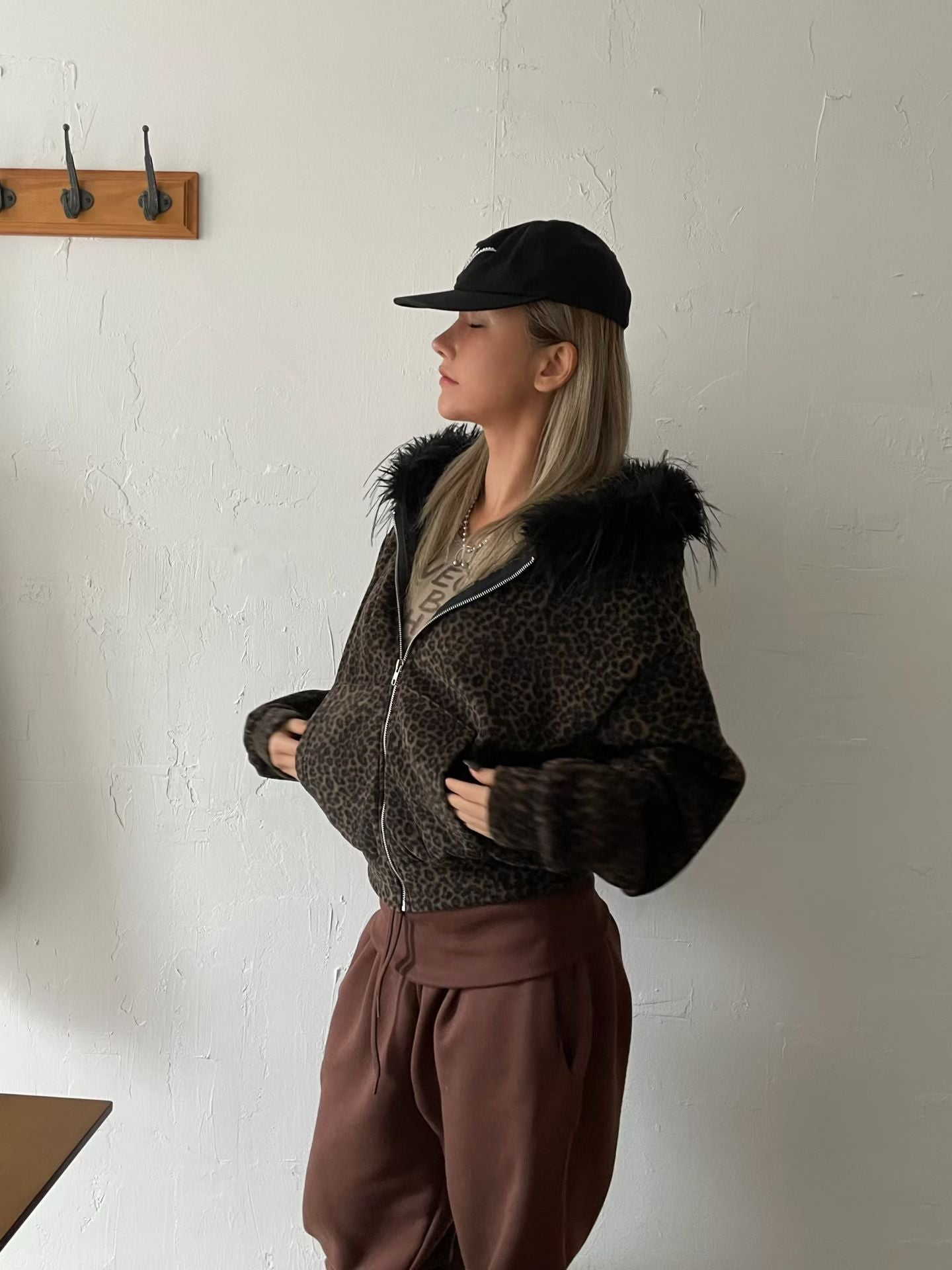 ‘AH AH’ leopard fur hoodie zip up