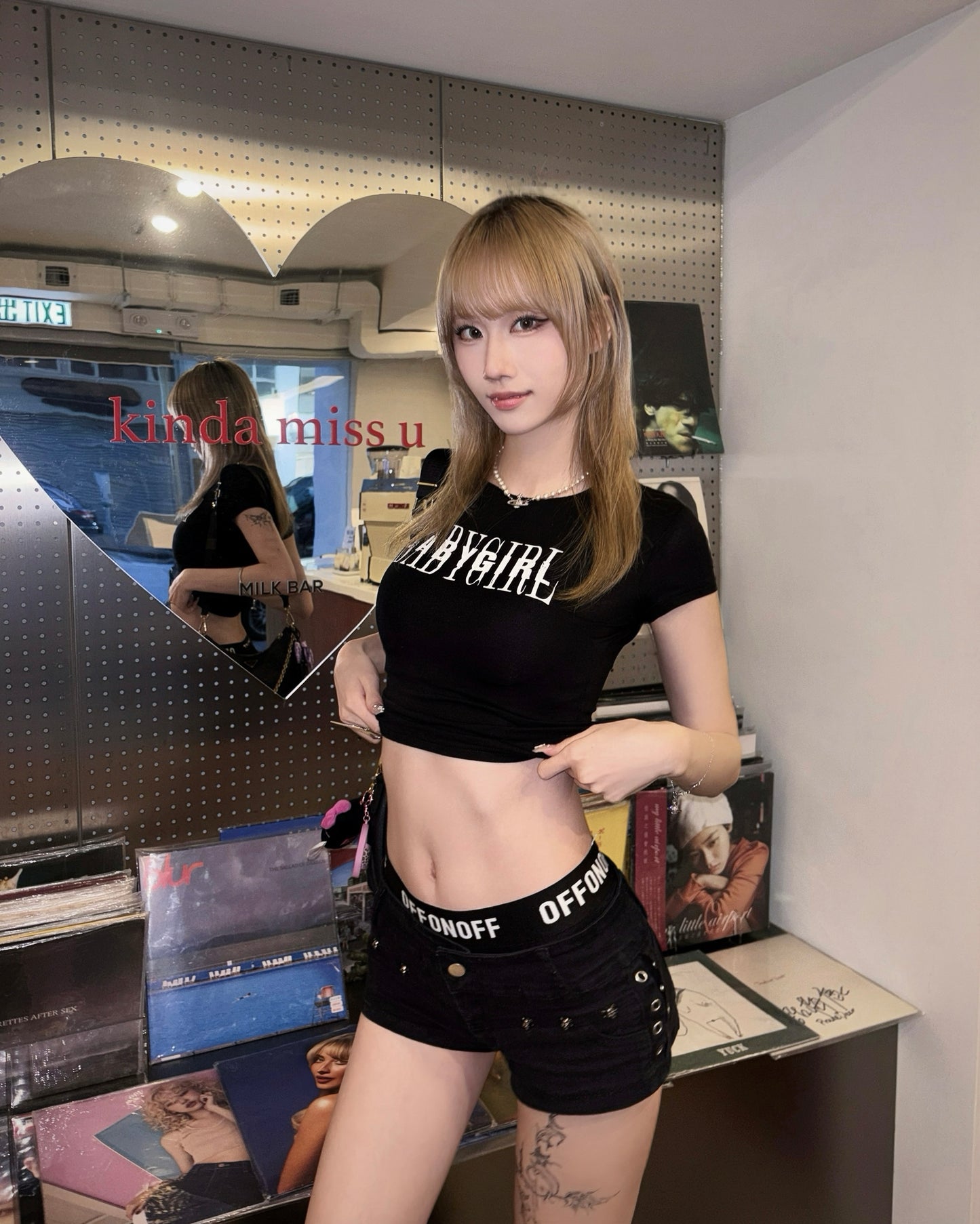 BABYGIRL CROPTOP