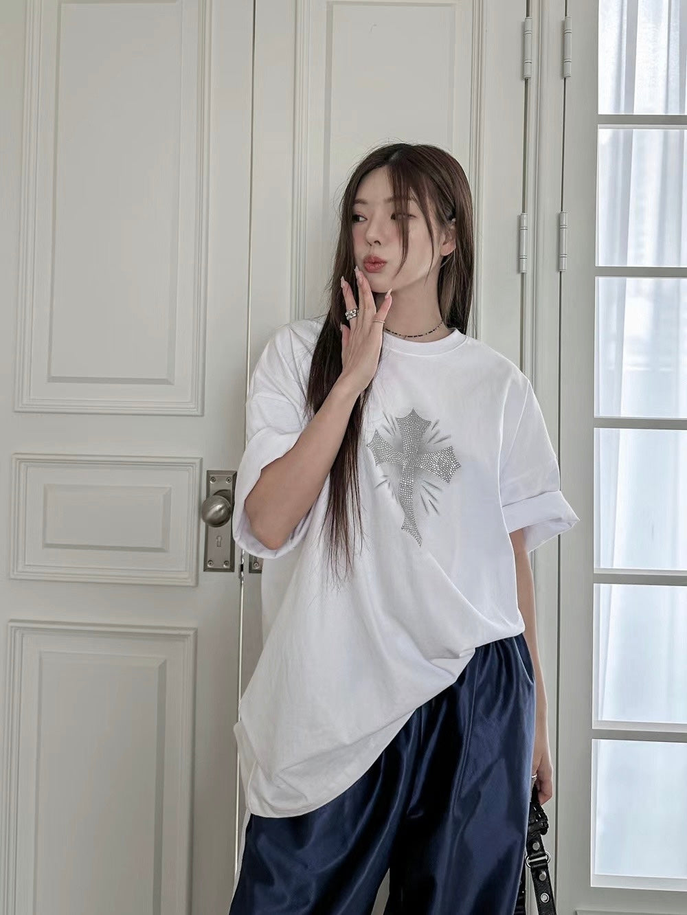 Diamond cross tee