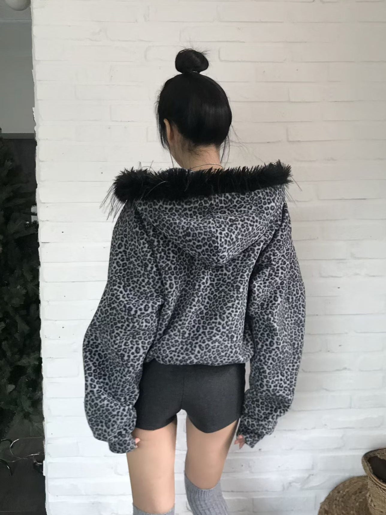 ‘AH AH’ leopard fur hoodie zip up
