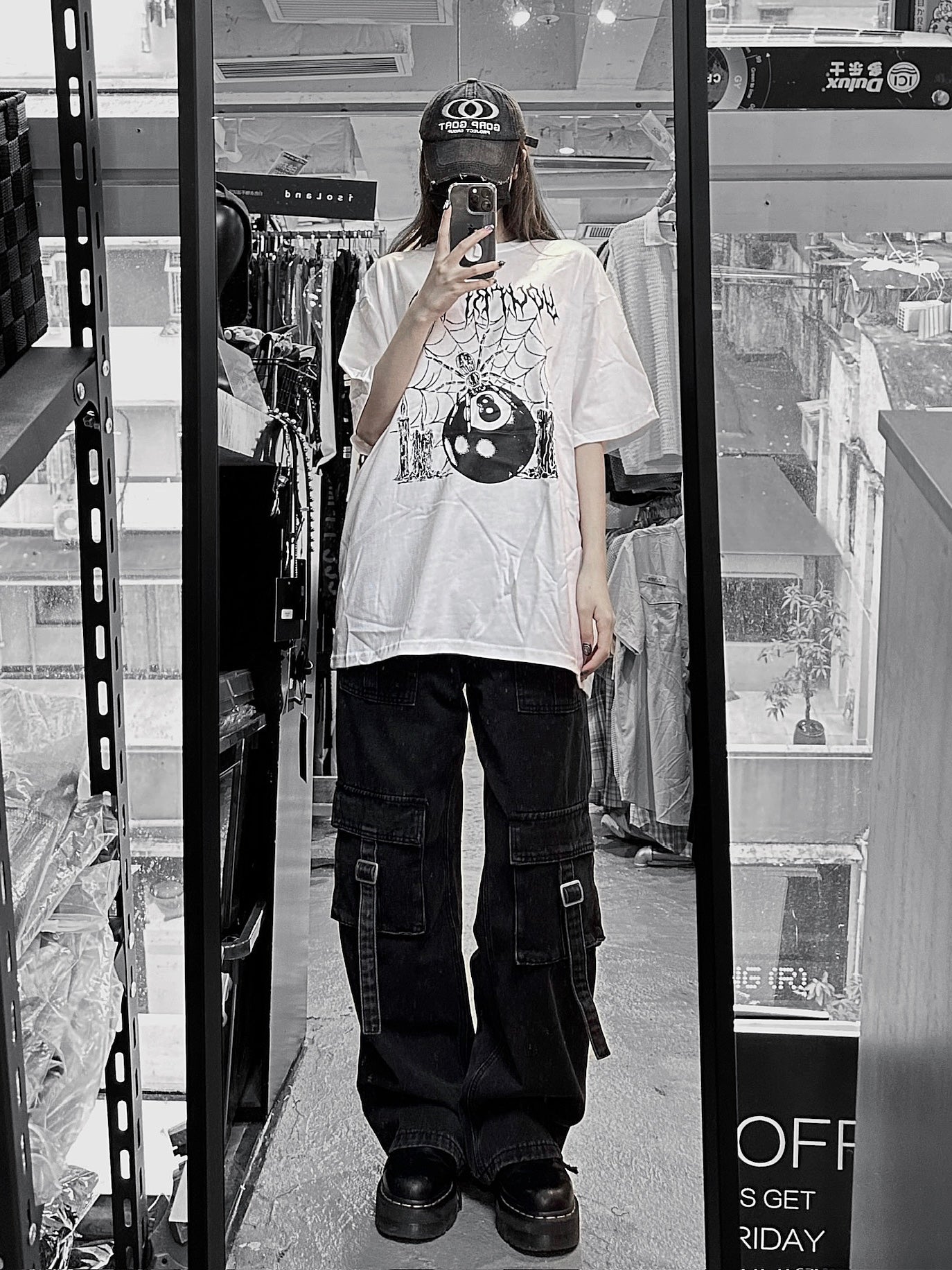 [unisex] Number 8 spider tee