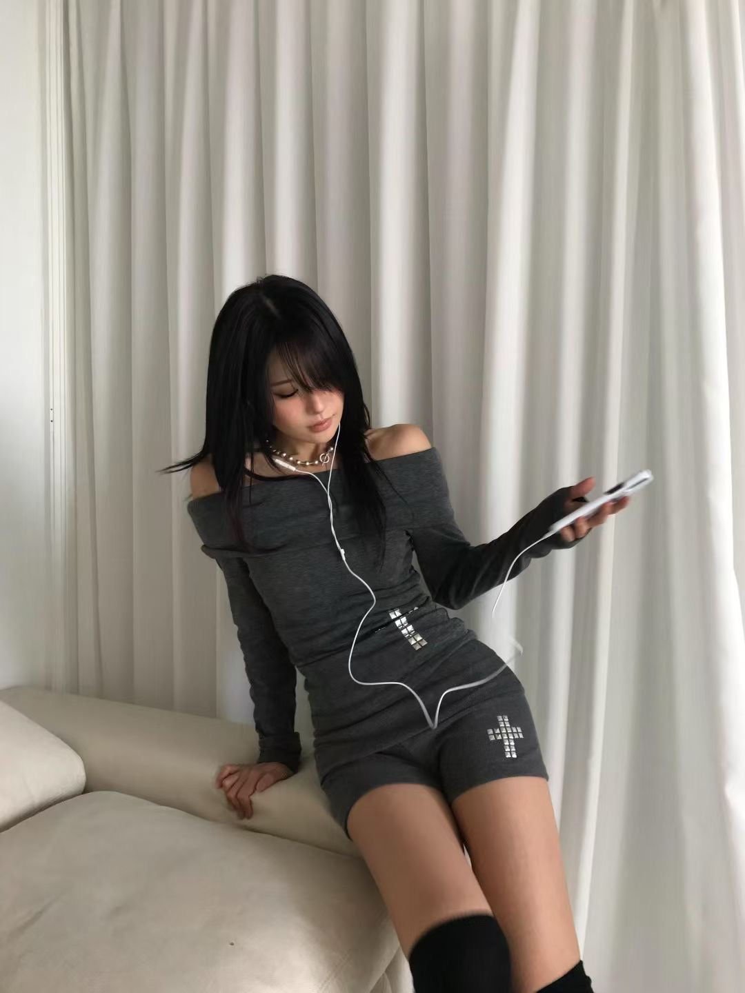 Cross off-shoulder top