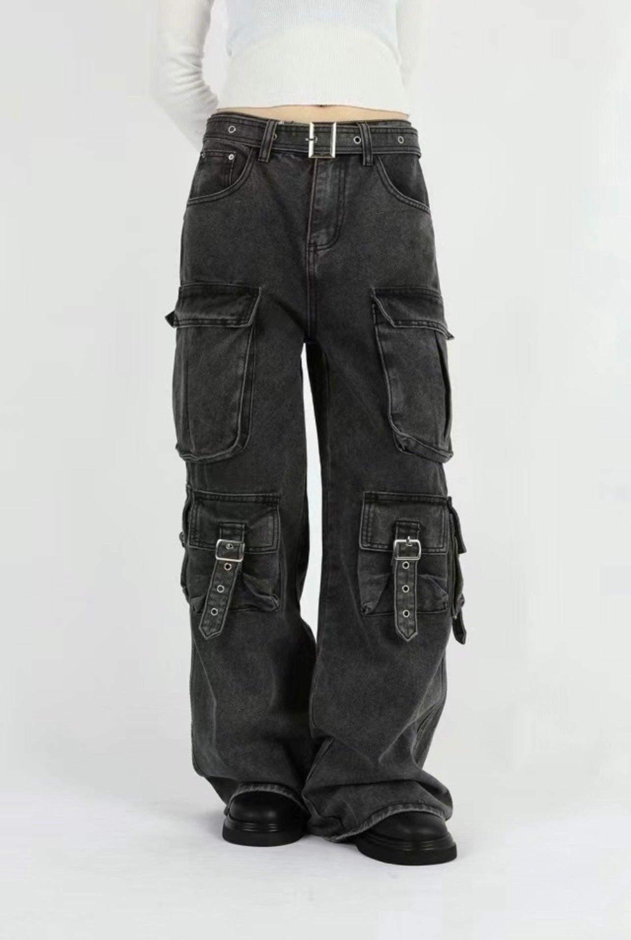 [unisex] Buckle pockets jeans with belt
