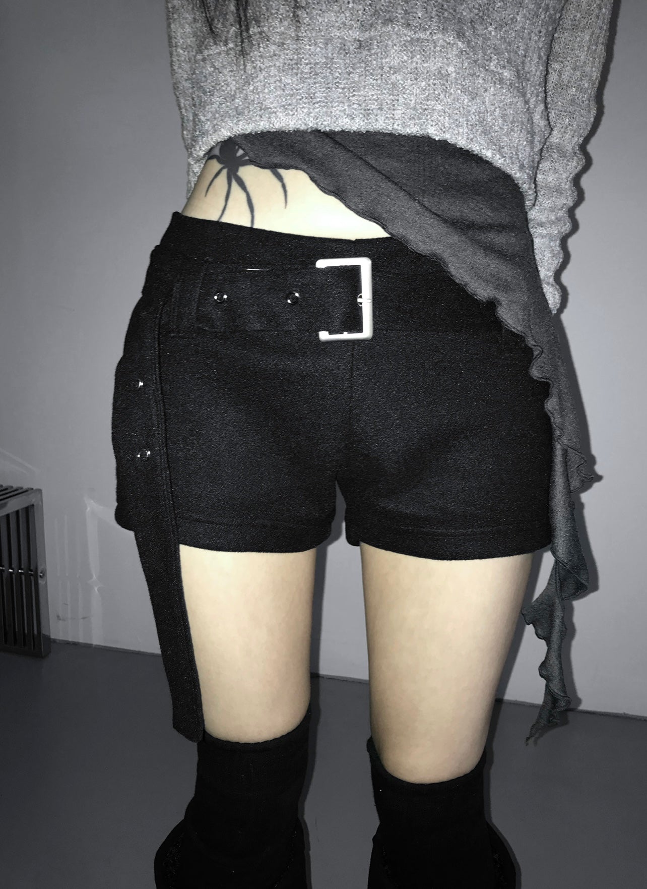 ‘Spend it’ shorts with belt