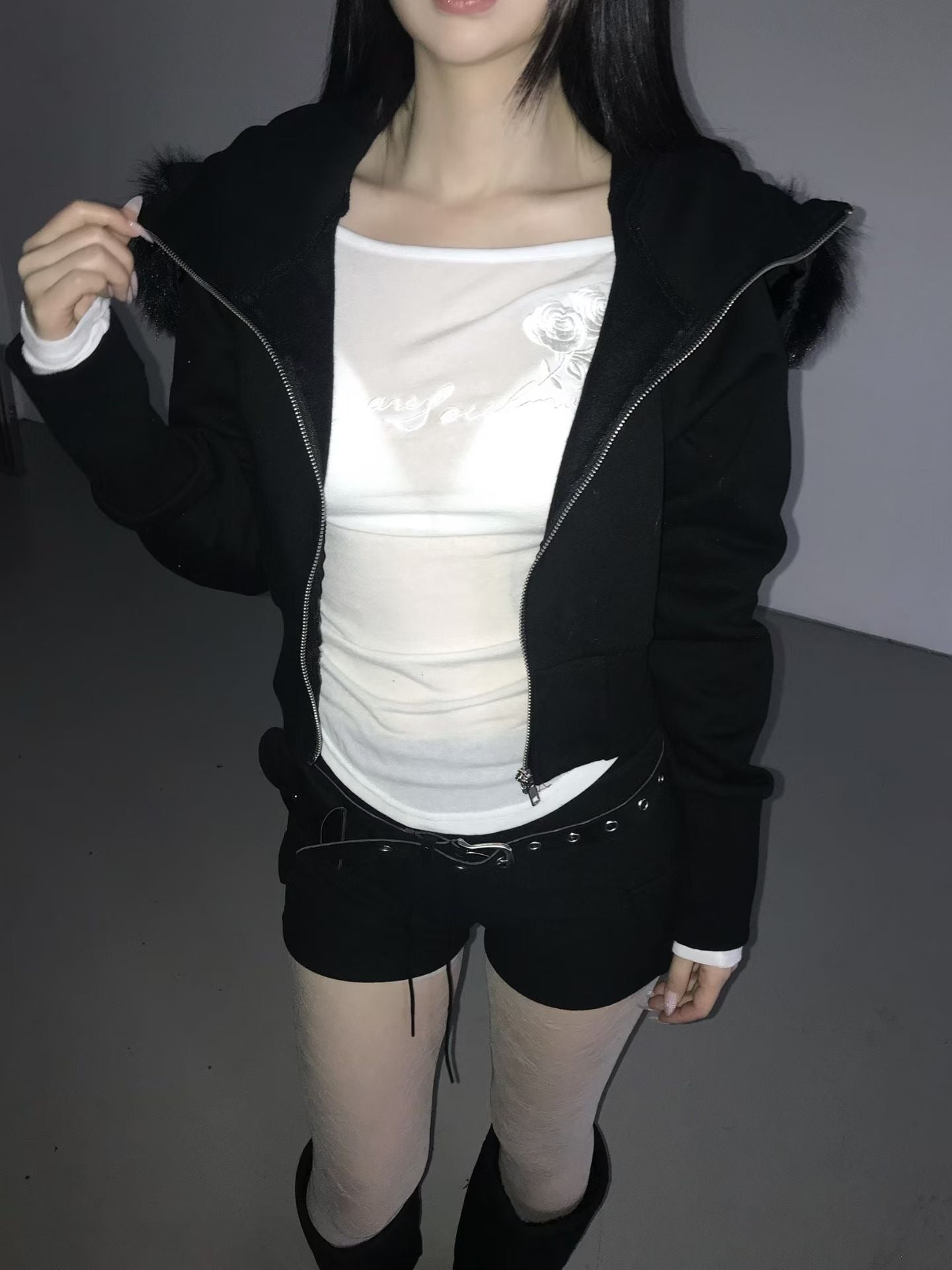 ‘Jealous type’ fur cropped hoodie zip up