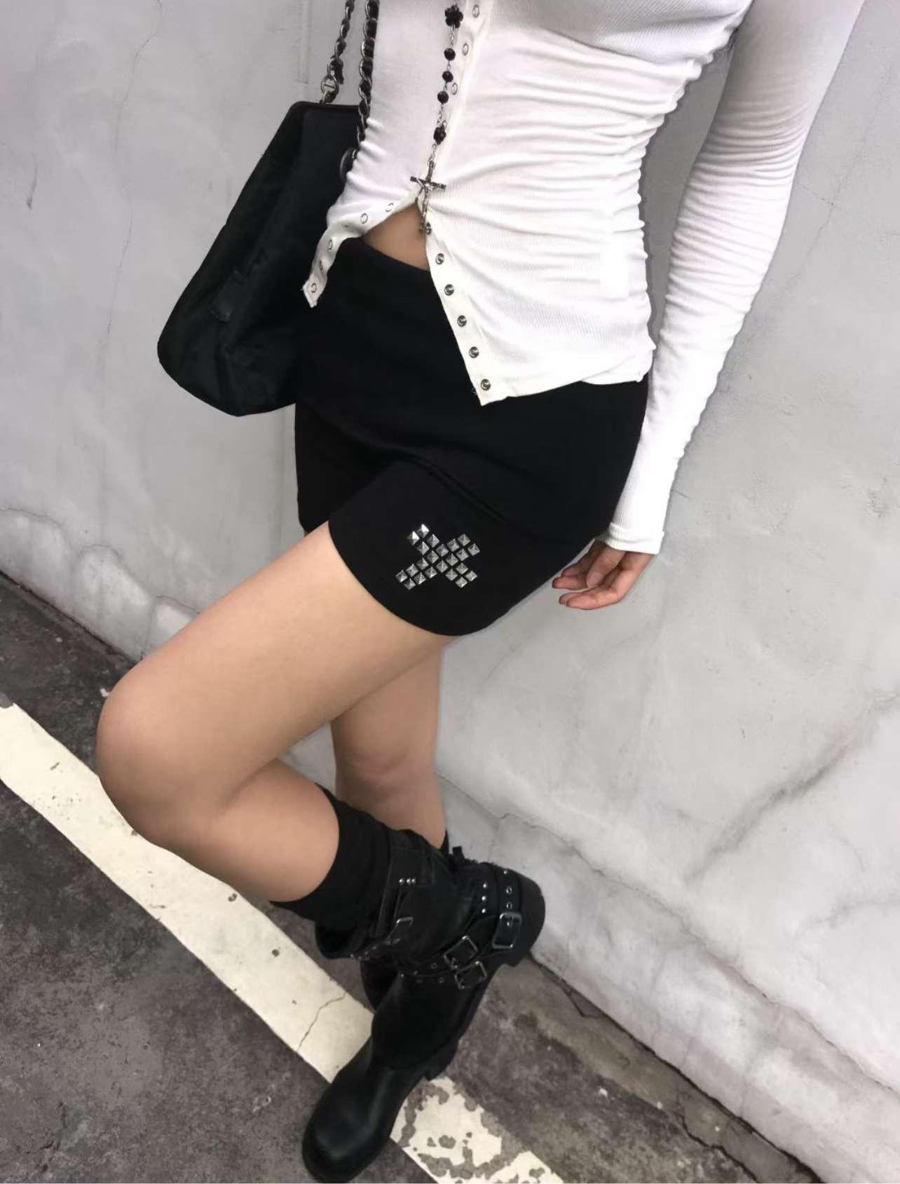 Cross shorts