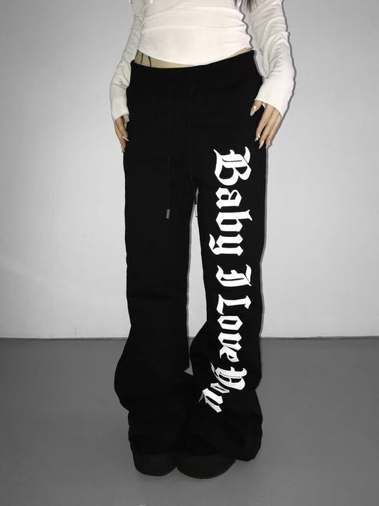 ‘Baby I love I’ sweatpants