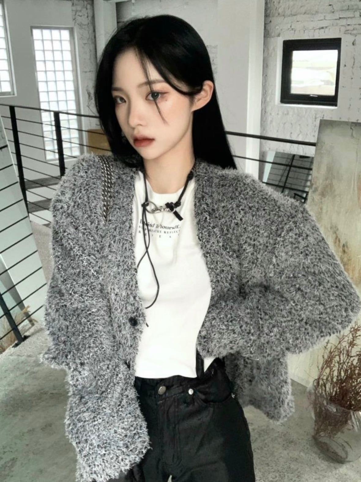 [unisex] Fluffy button cardigan