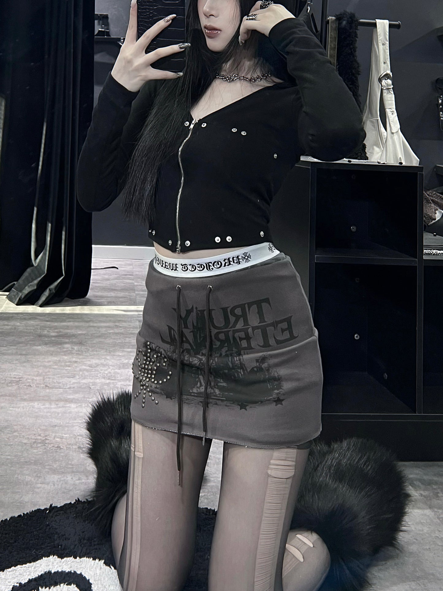 ‘TRULY’ skirt