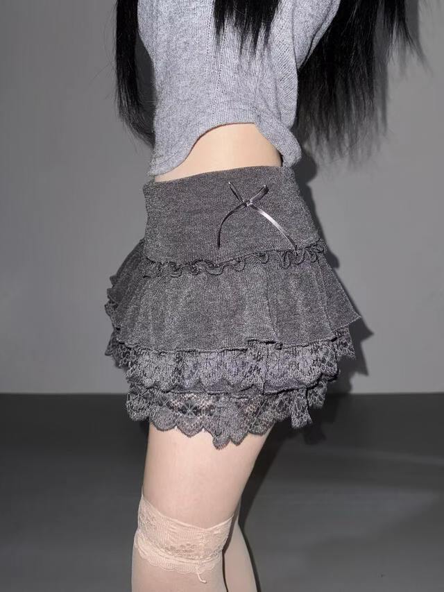 ‘First love’ lace cake skorts