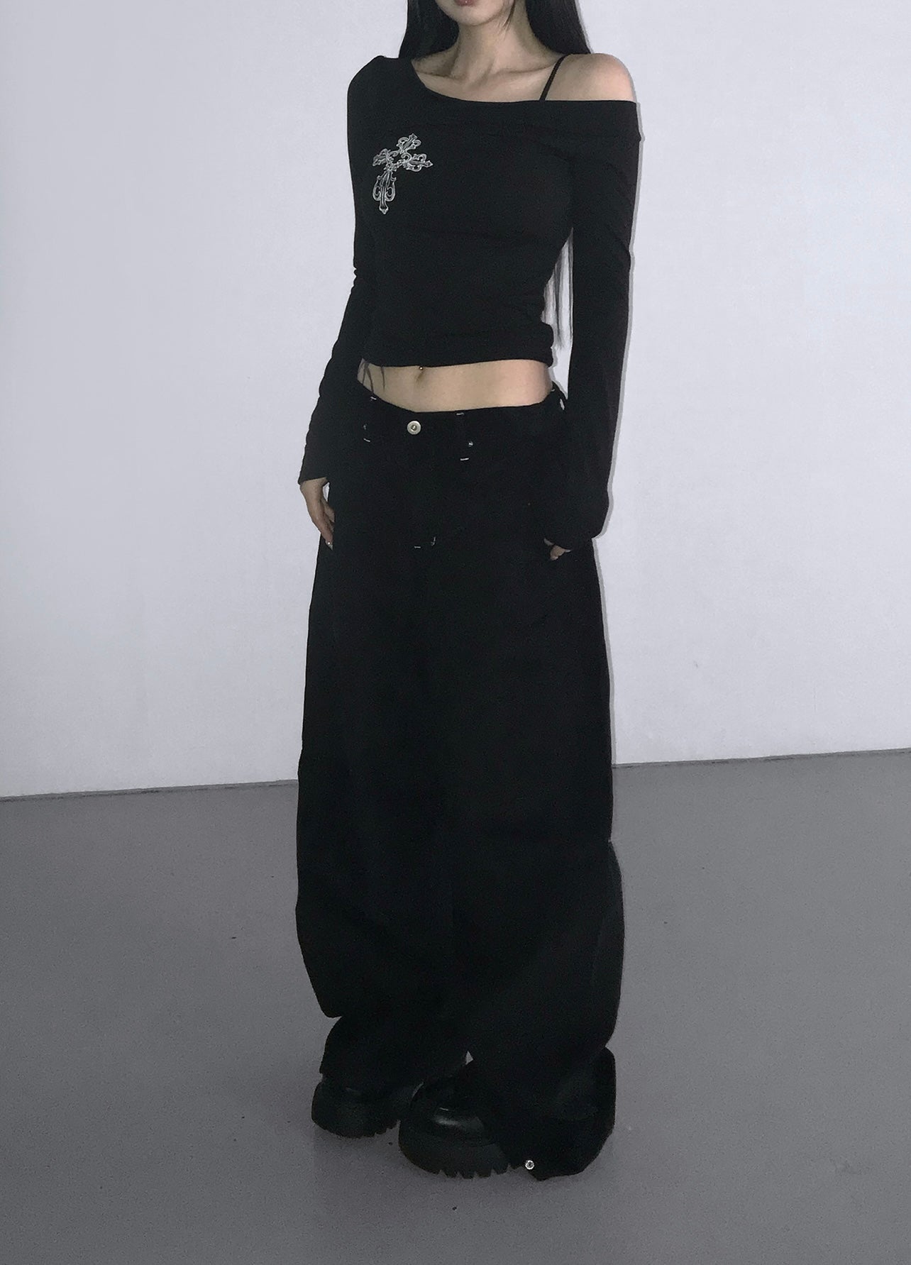 Cross one shoulder long sleeve