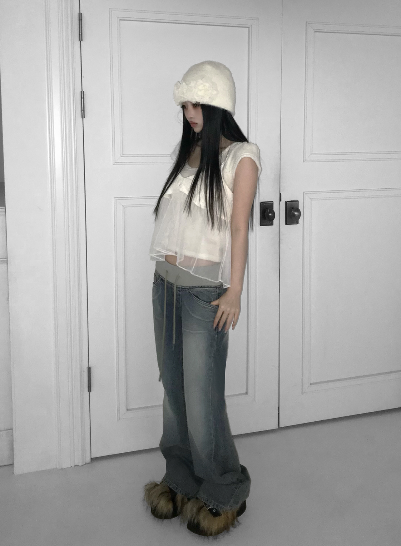 [ ian同款 ] ‘Delulu’ bell-bottom jeans