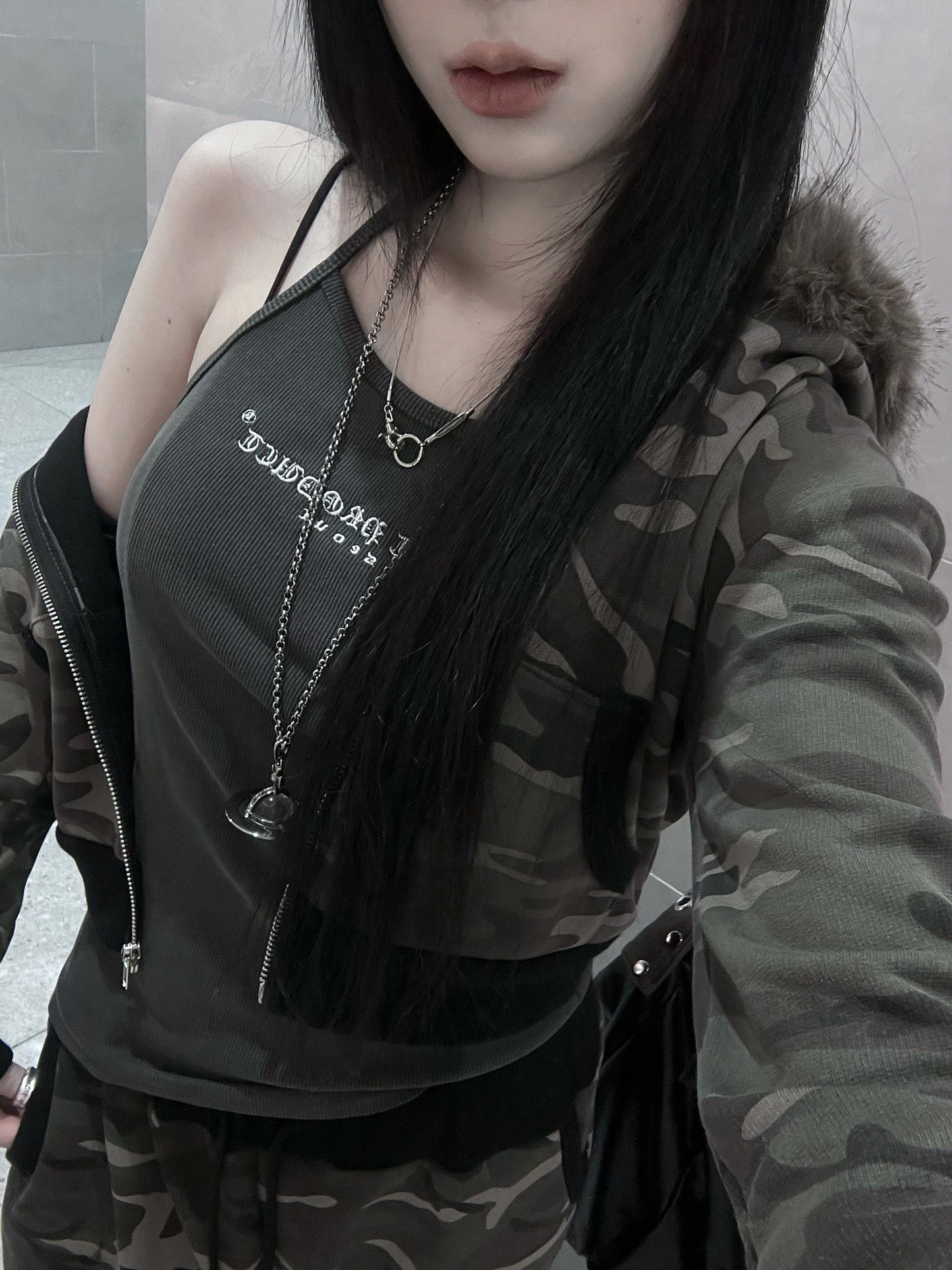 Camouflage fur cropped hoodie zip up