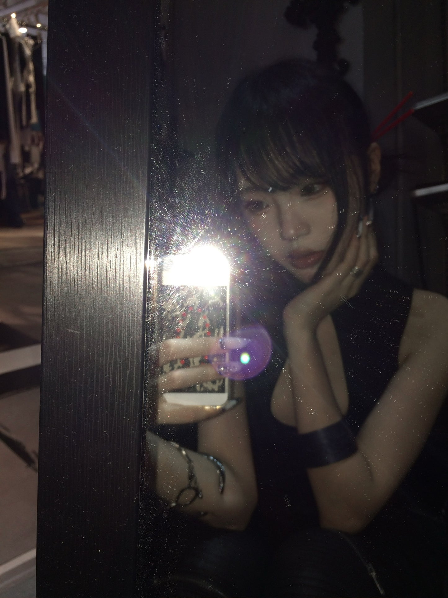 [ EYEER ] High Neck Keyhole Sleeveless