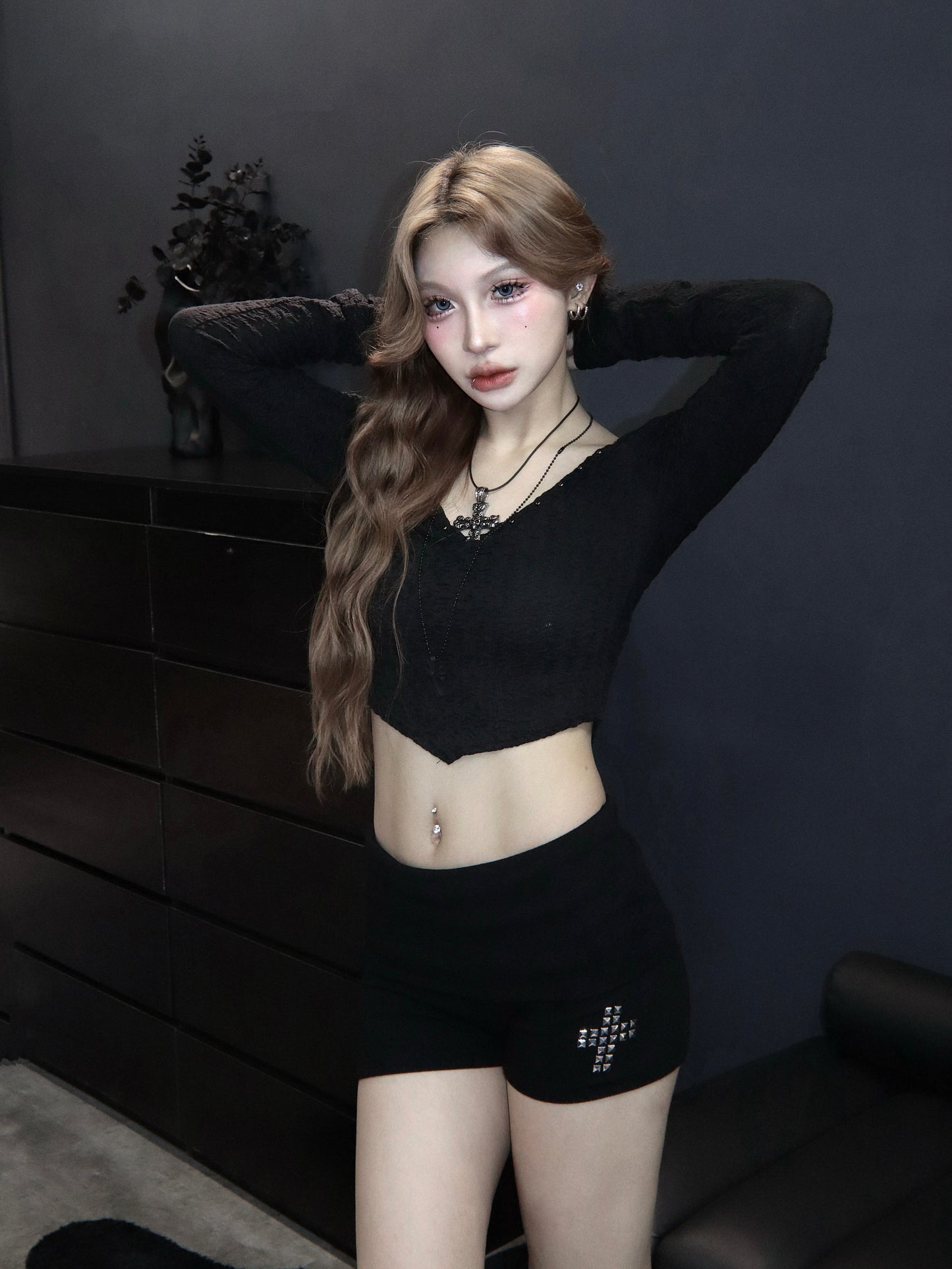 Cross shorts