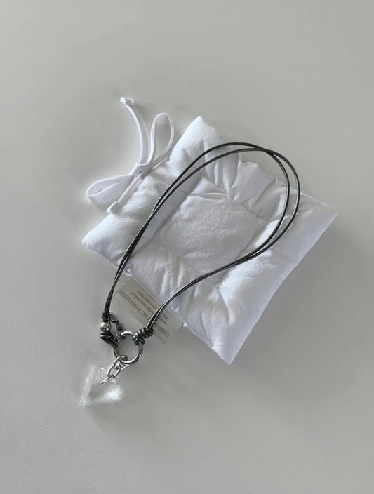 Crystal heart leather choker