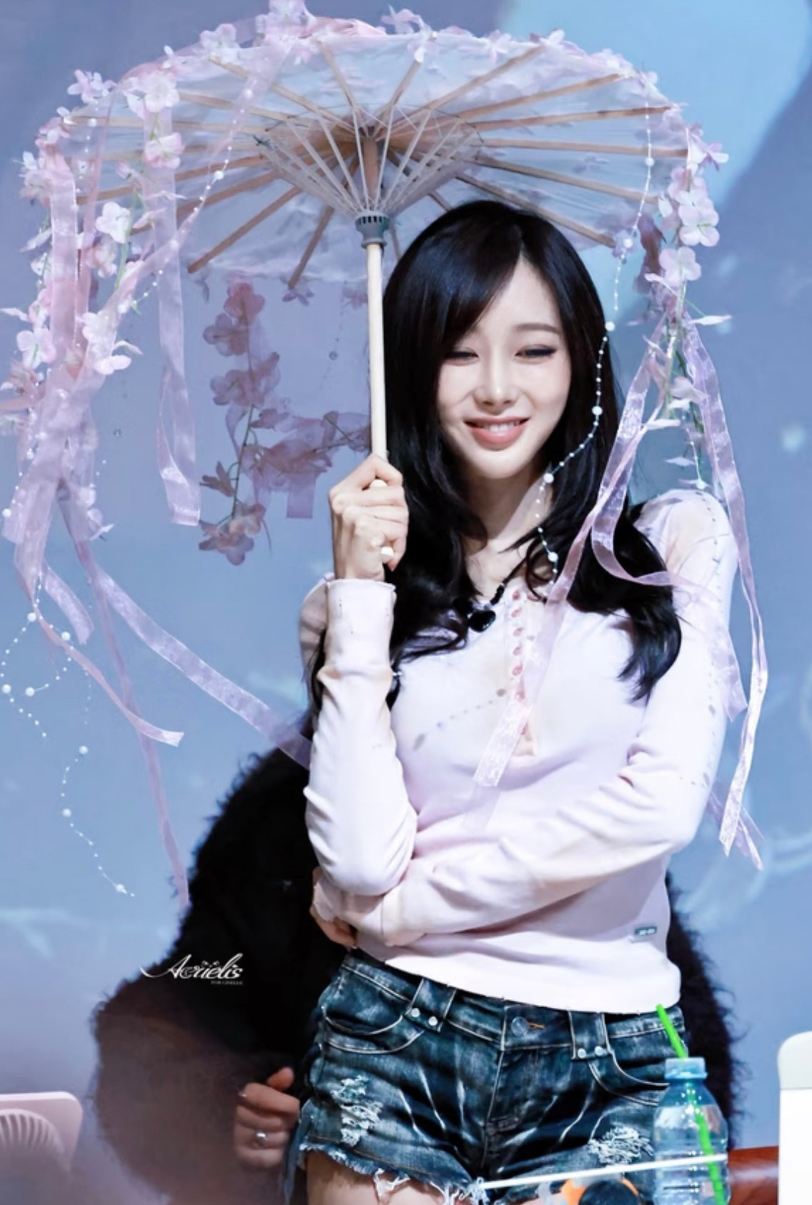 [ ROUGHNECK ]
Lace-up Side Washed Shorts