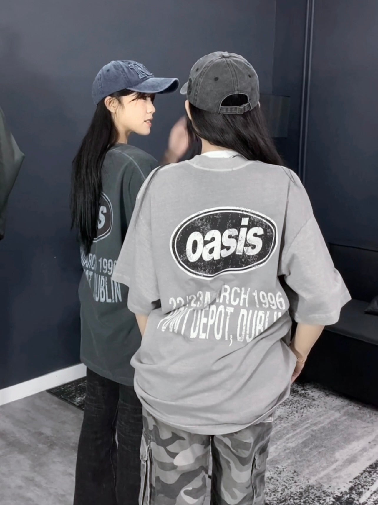 [unisex] OASIS print tee