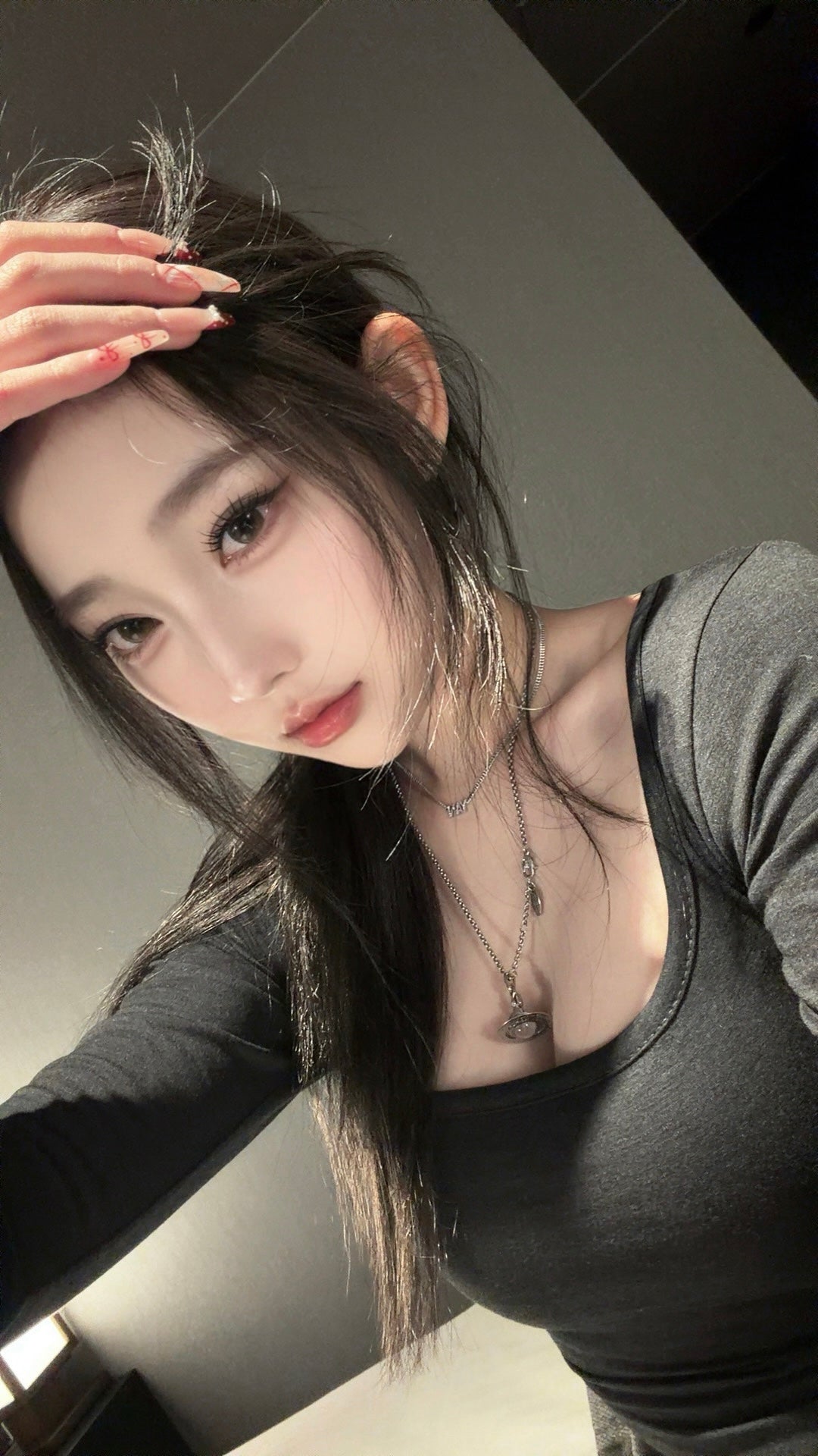 Basic long sleeve top
