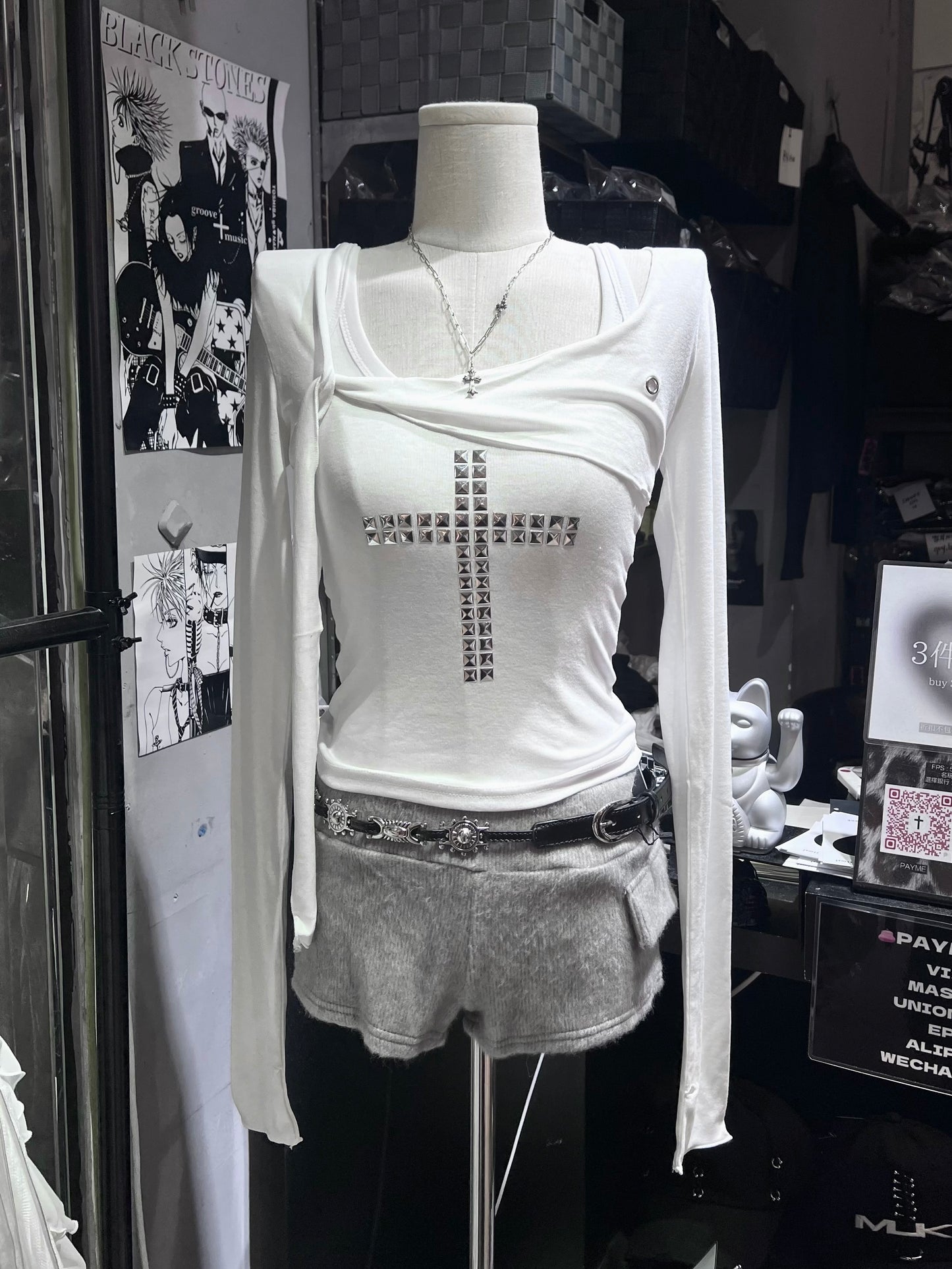 ‘ROSARY’ tank top