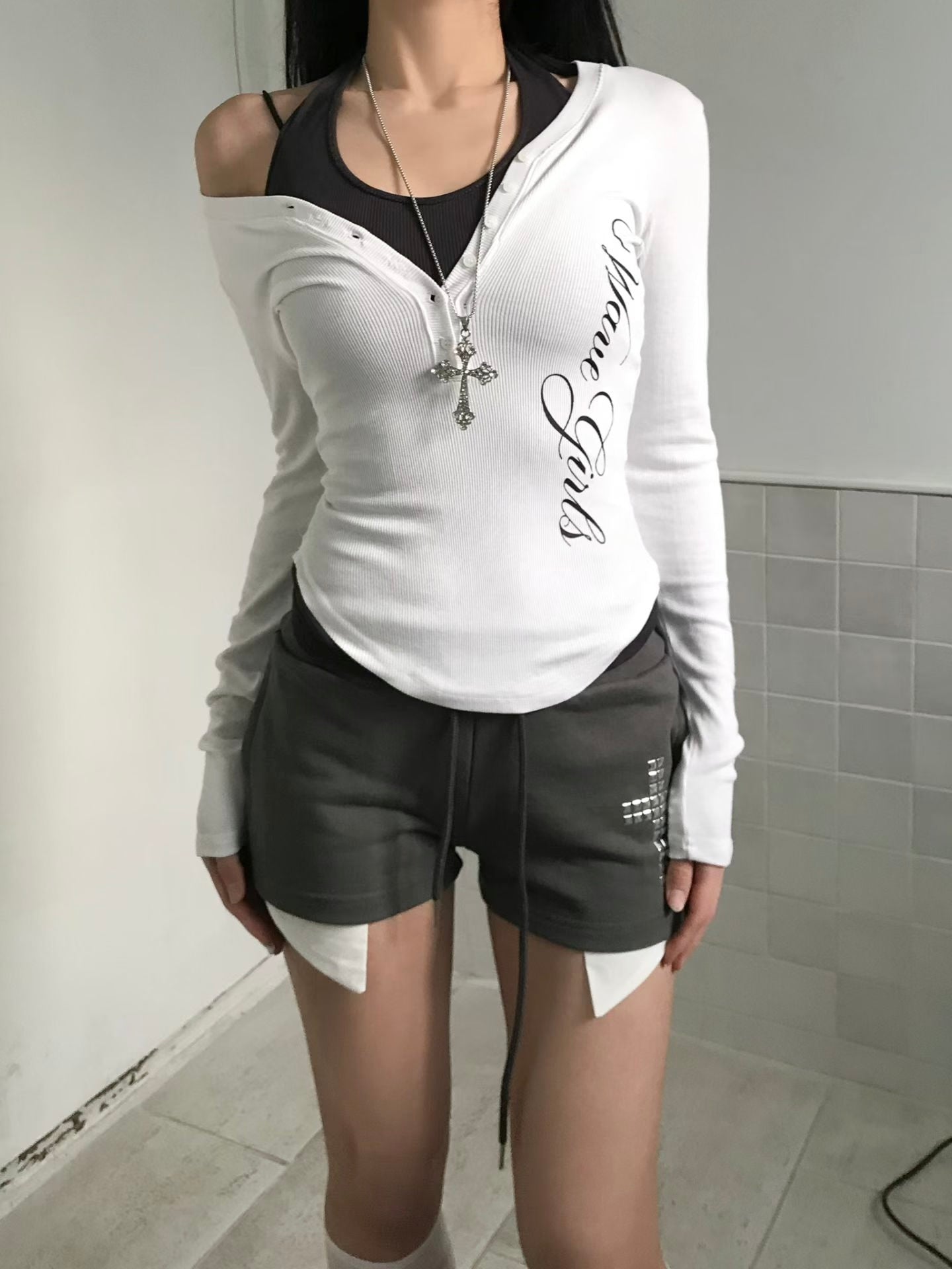 ‘Lost island’ shorts