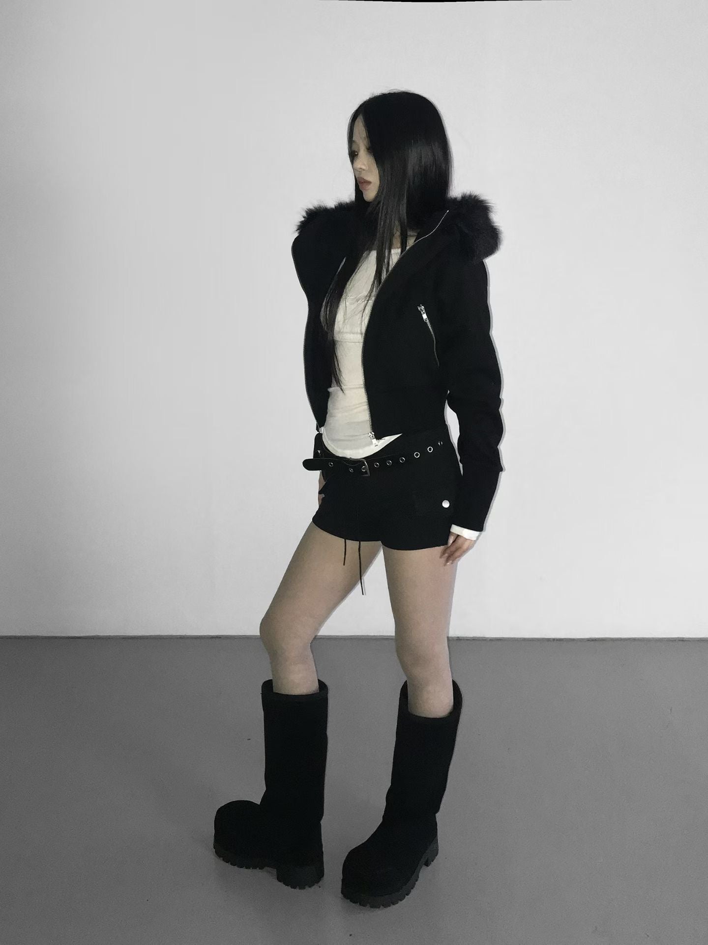 ‘Jealous type’ fur cropped hoodie zip up