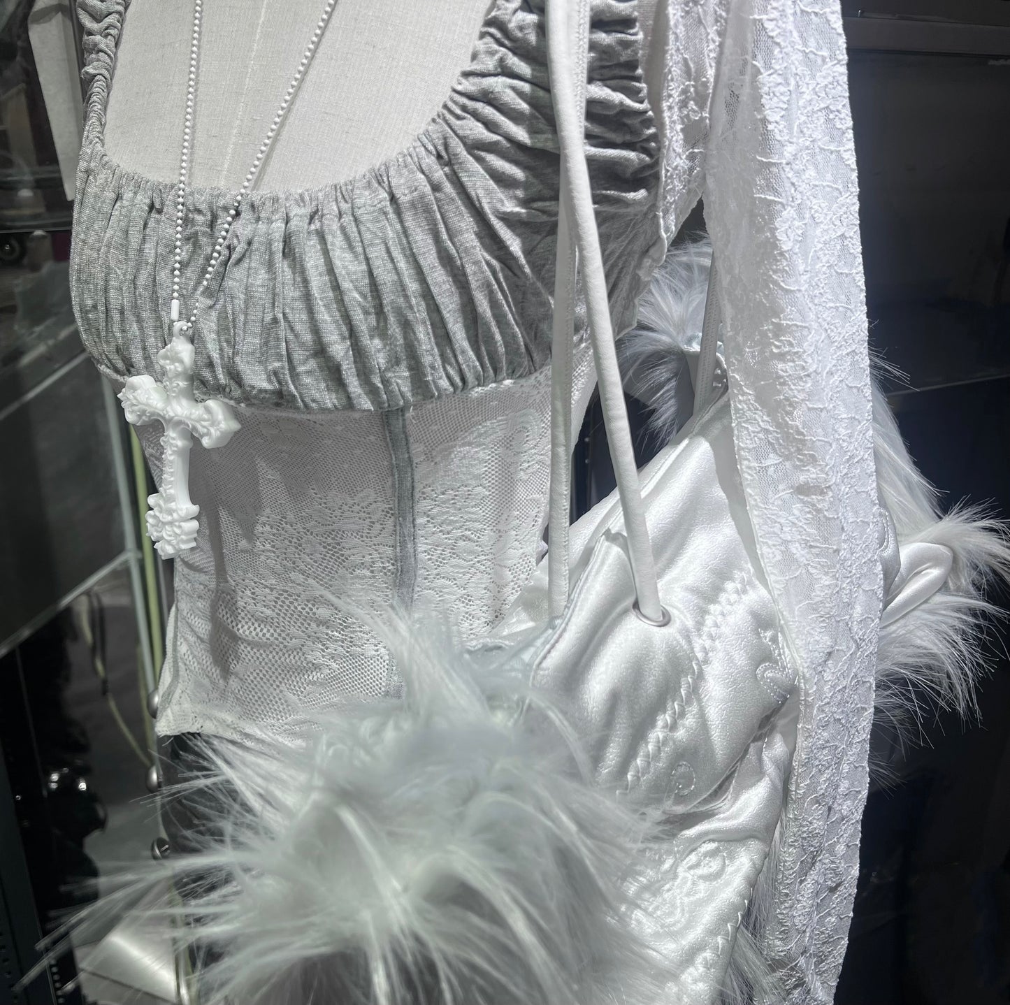 ‘HON2ST’ 2way top