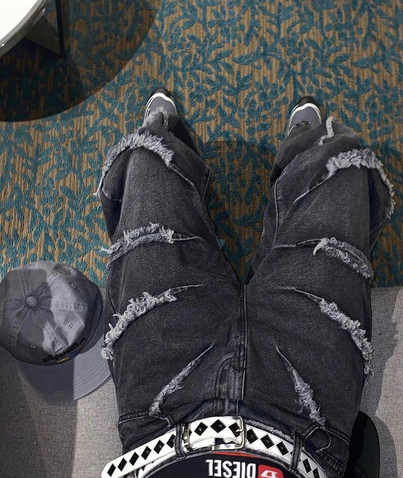 [unisex] spider silk jeans
