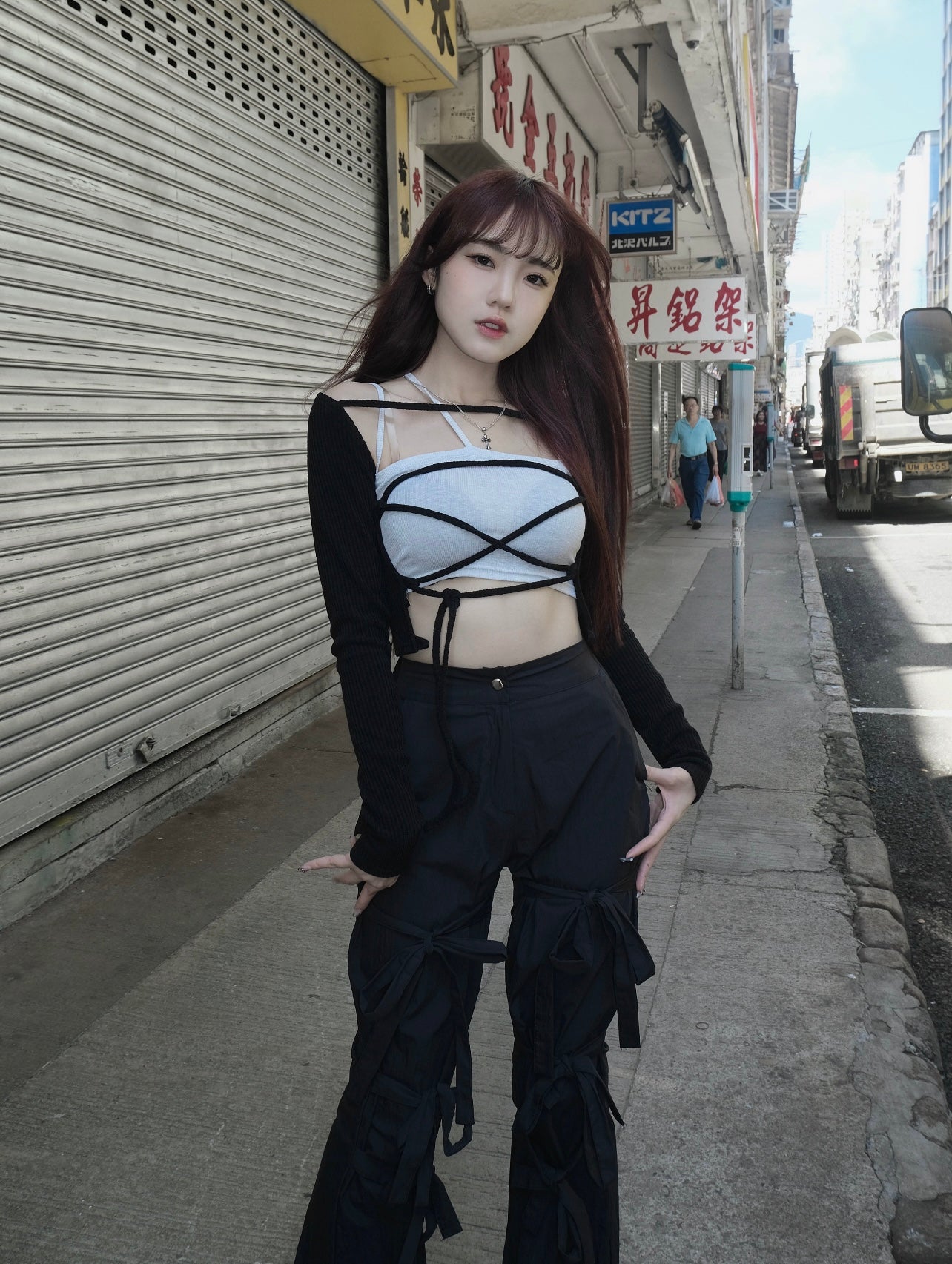 Anna cross tie top