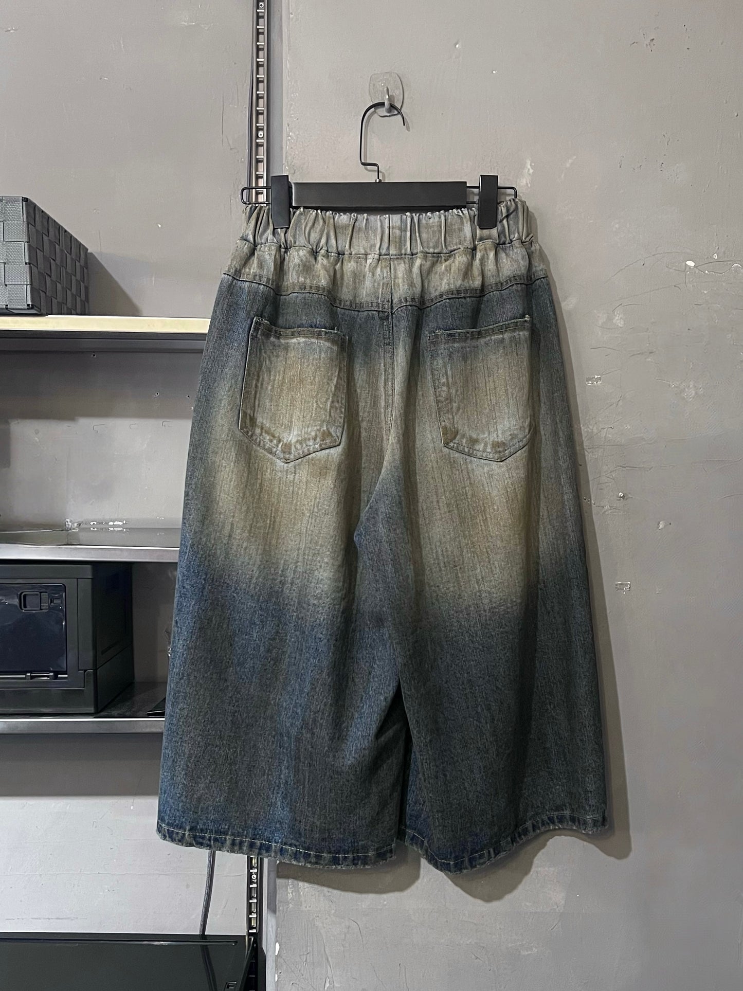 Swirl dirty jorts