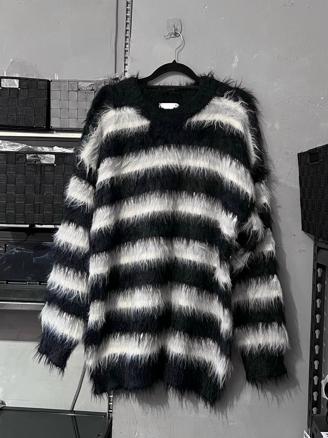 [unisex] 海馬毛條紋針織衫