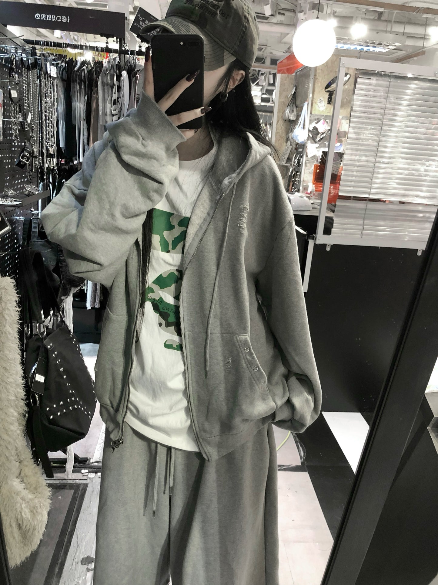 Eyelet hoodie zipup