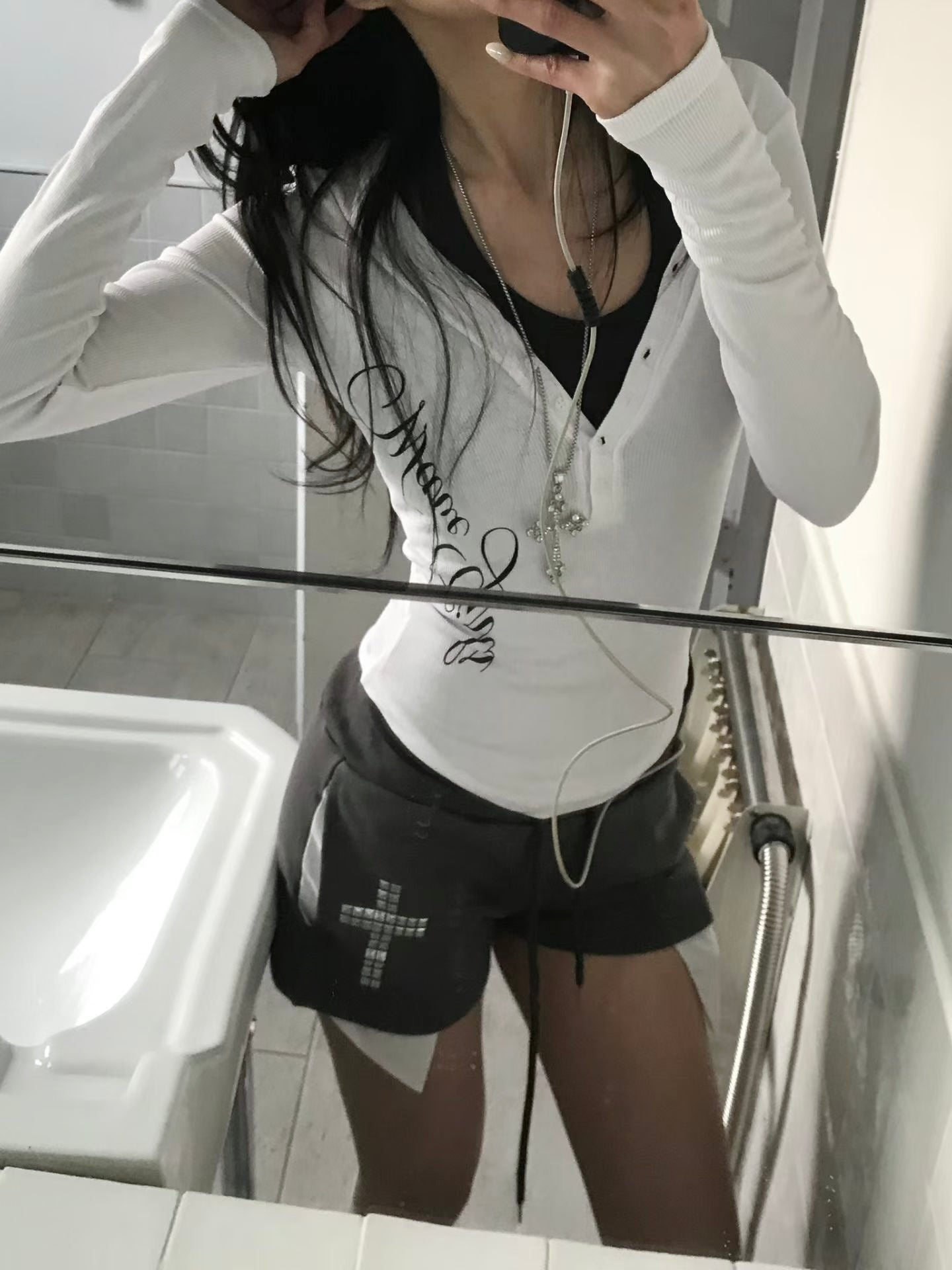 ‘Lost island’ shorts
