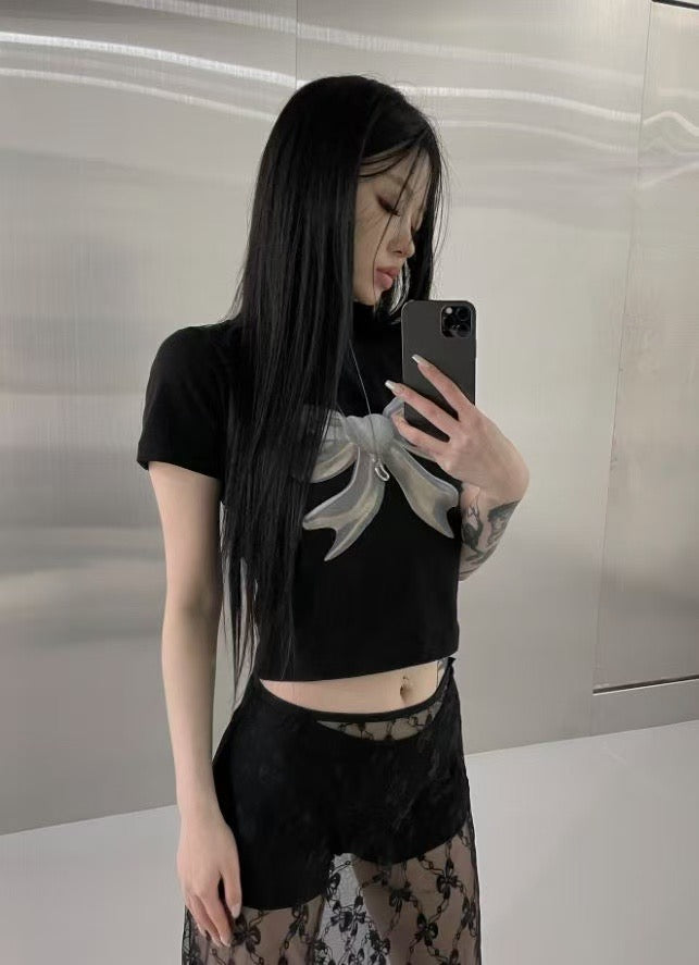 Metal ribbon tee
