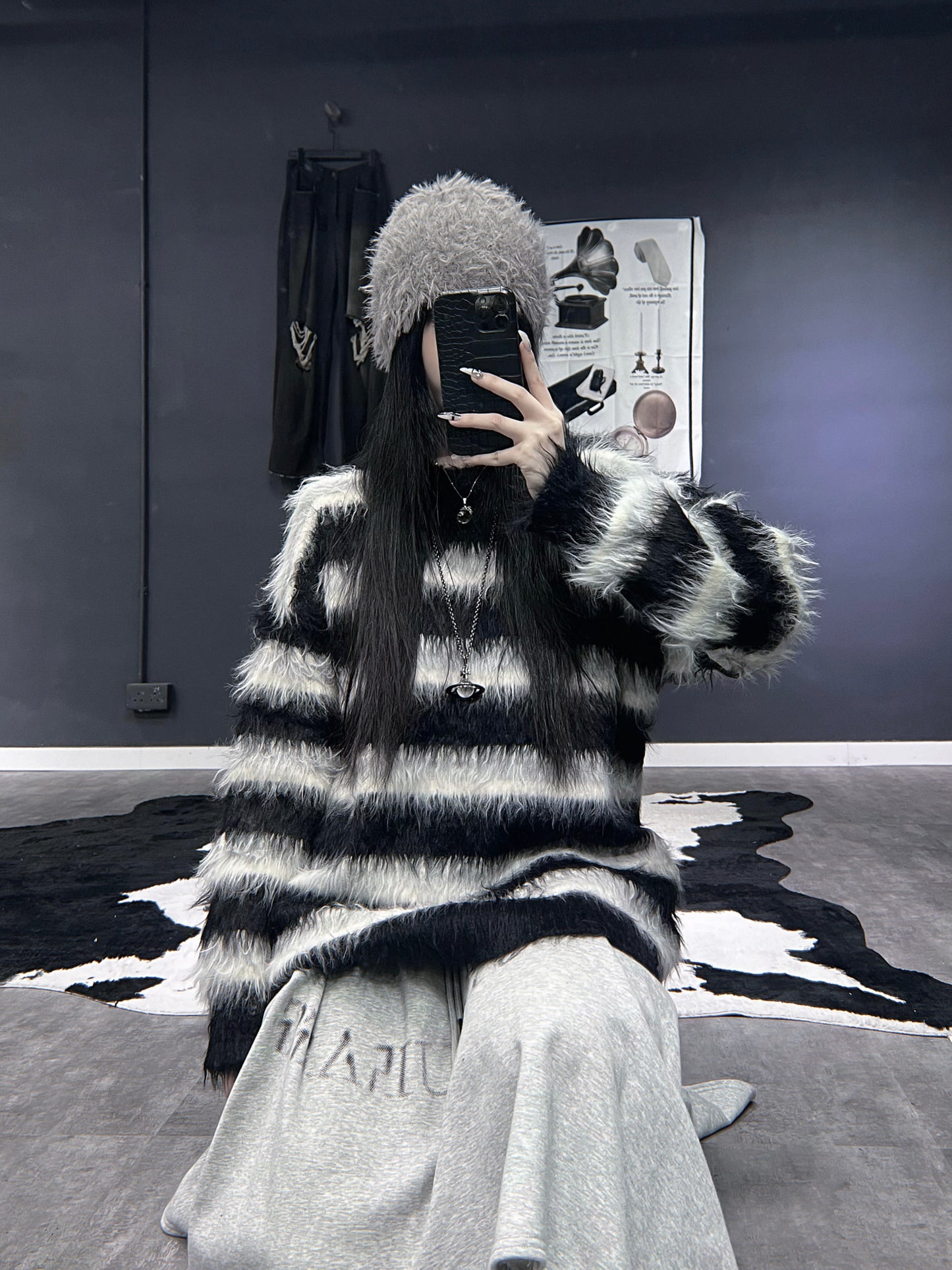 [unisex] 海馬毛條紋針織衫