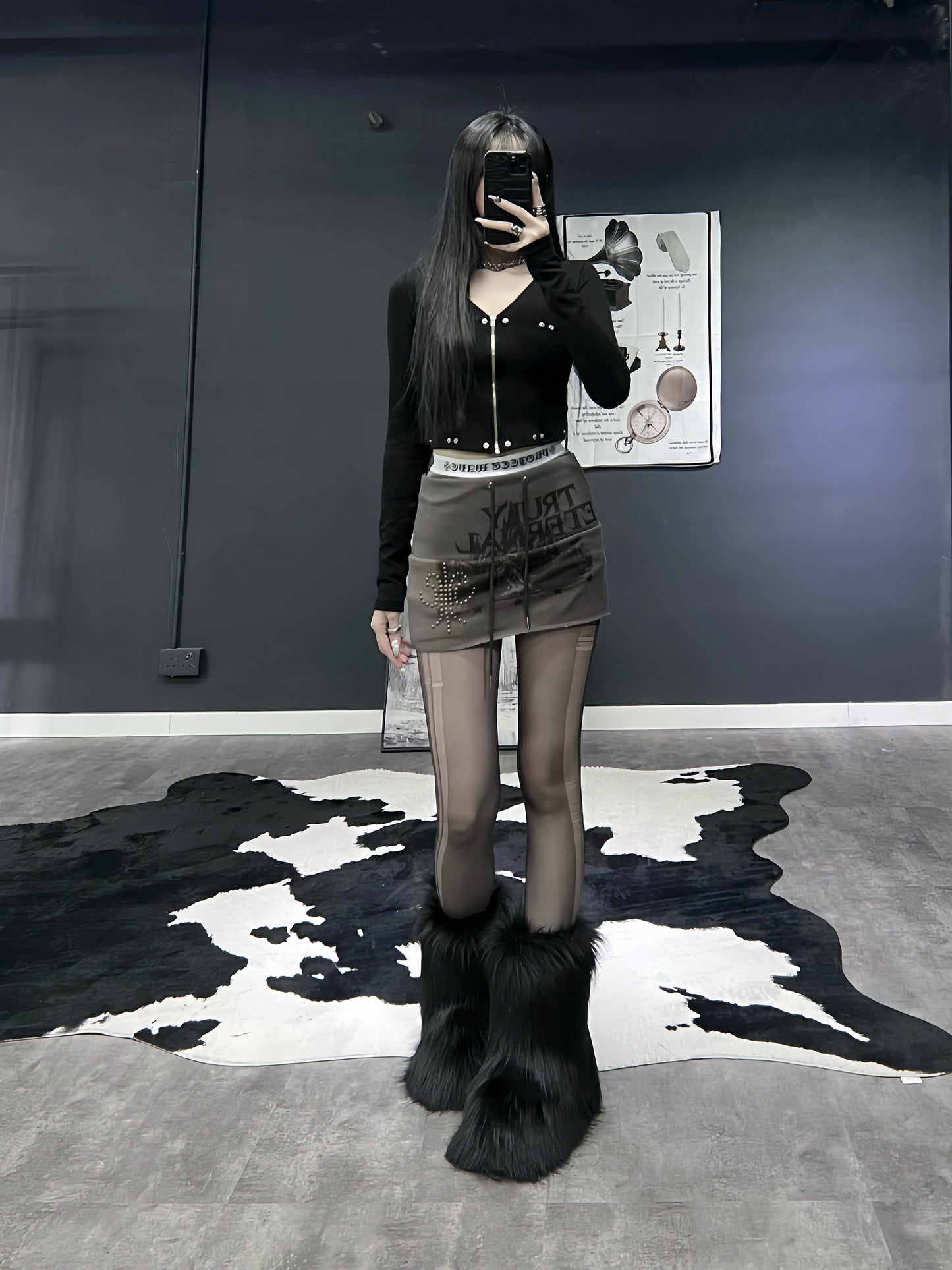 ‘TRULY’ skirt