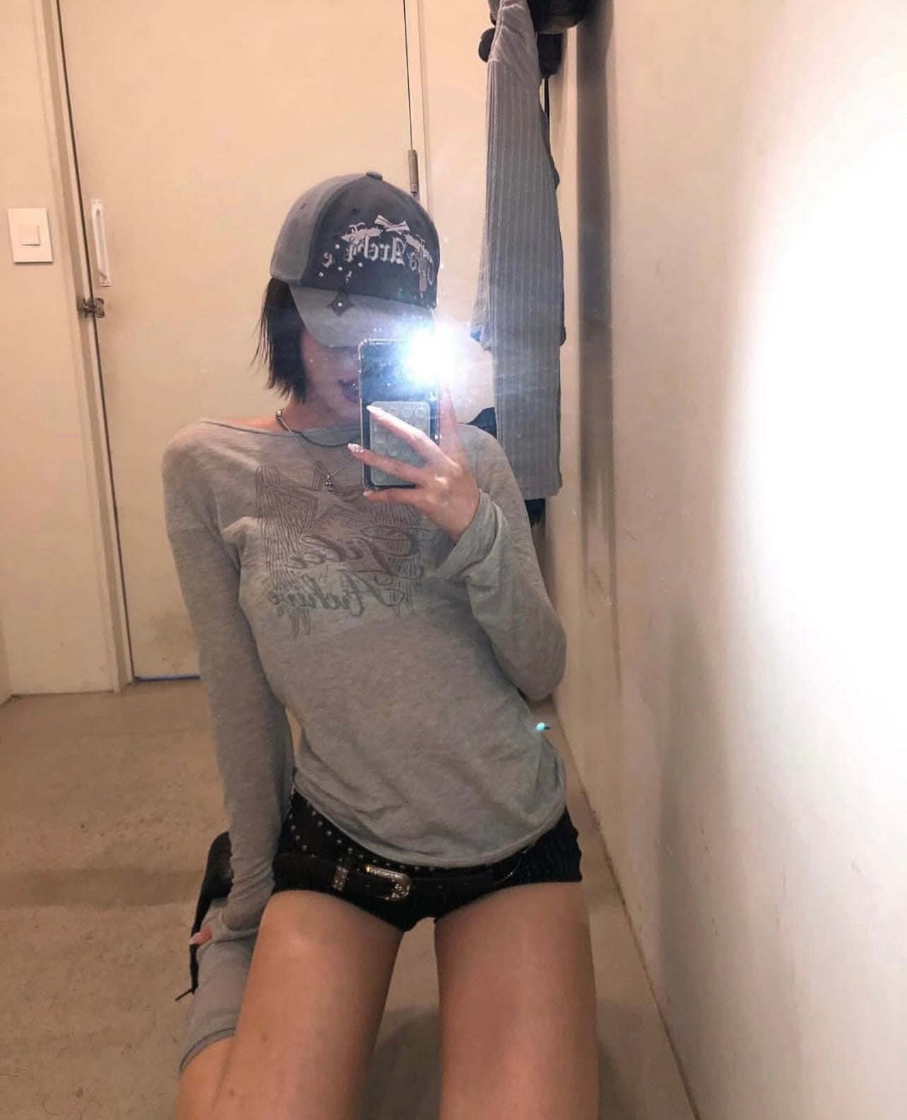 [ Natty同款 ]
STAR WING SHEER LONG SLEEVE