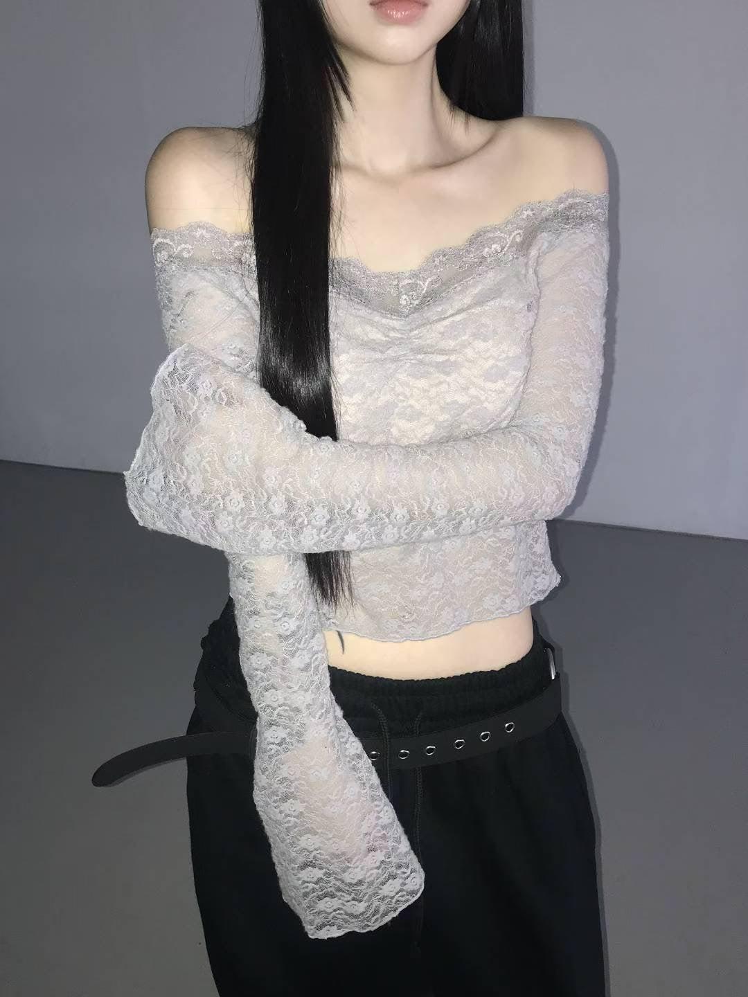 ‘Moonstruck’ off shoulder top
