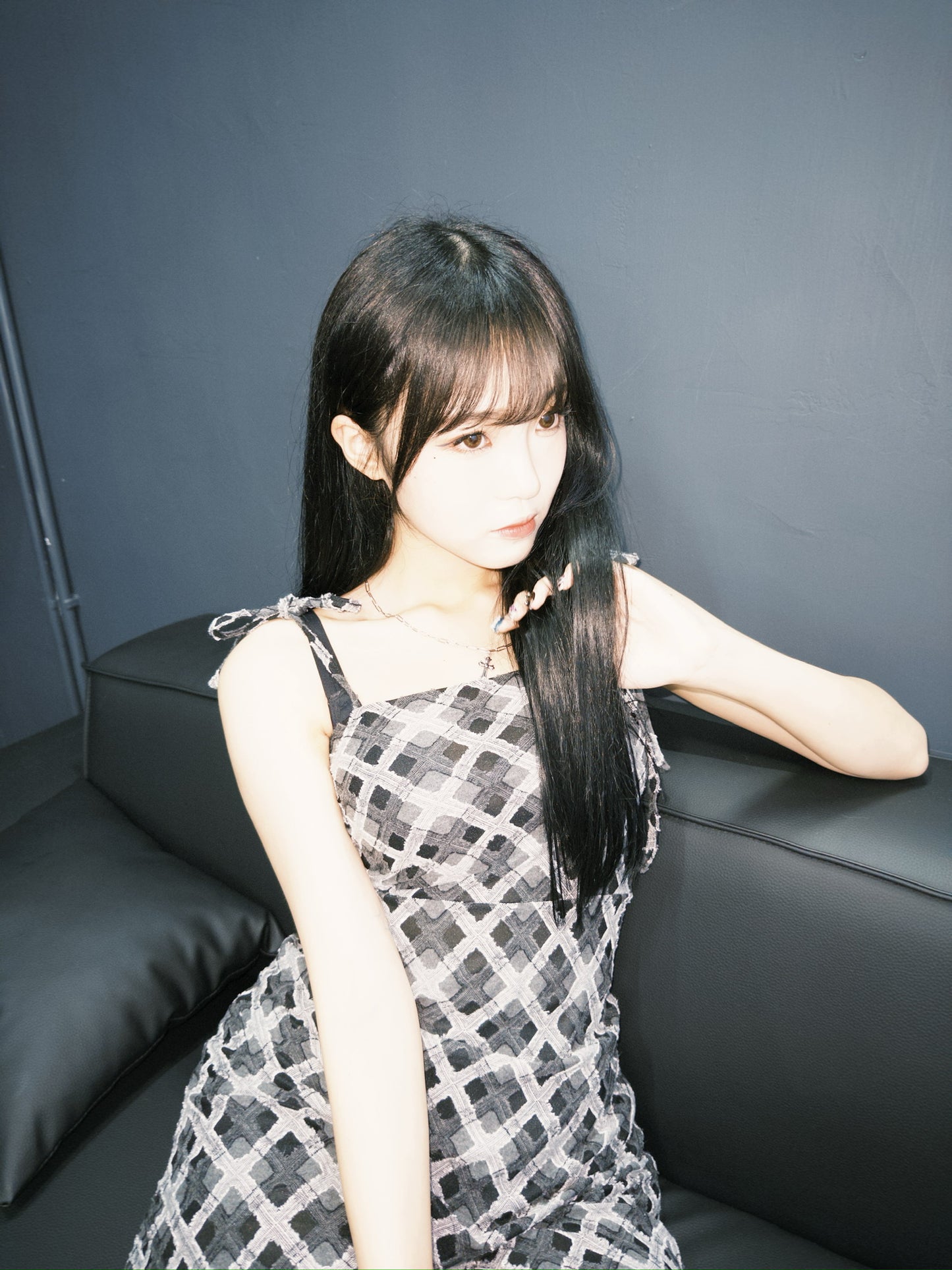 菱形格紋磨毛邊綁帶連衣裙