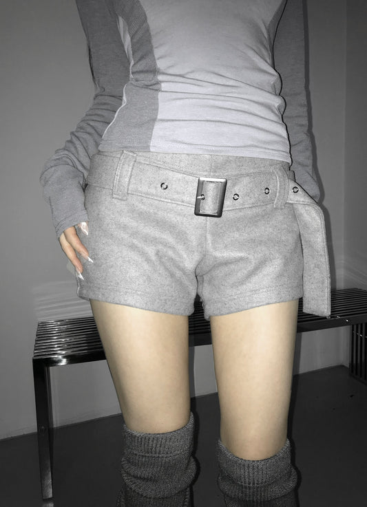 ‘Spend it’ shorts with belt