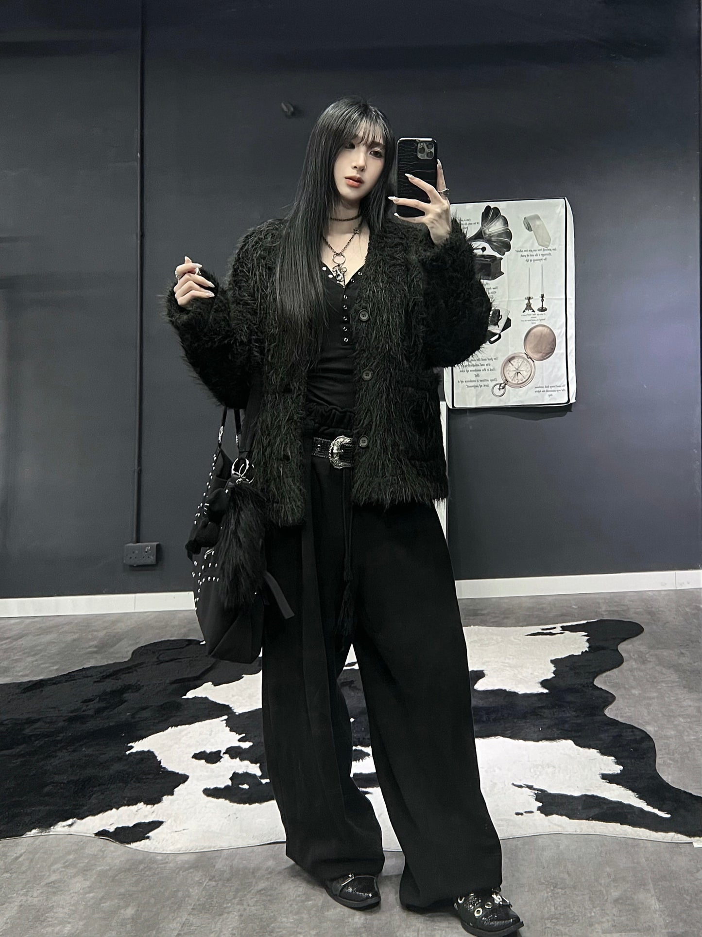 [unisex]海馬毛V領鈕扣外套