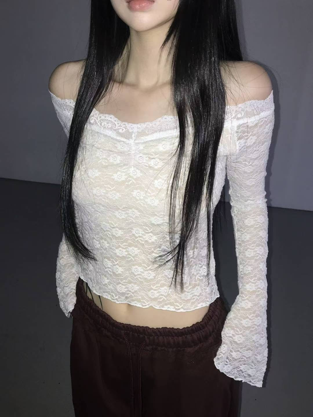 ‘Moonstruck’ off shoulder top