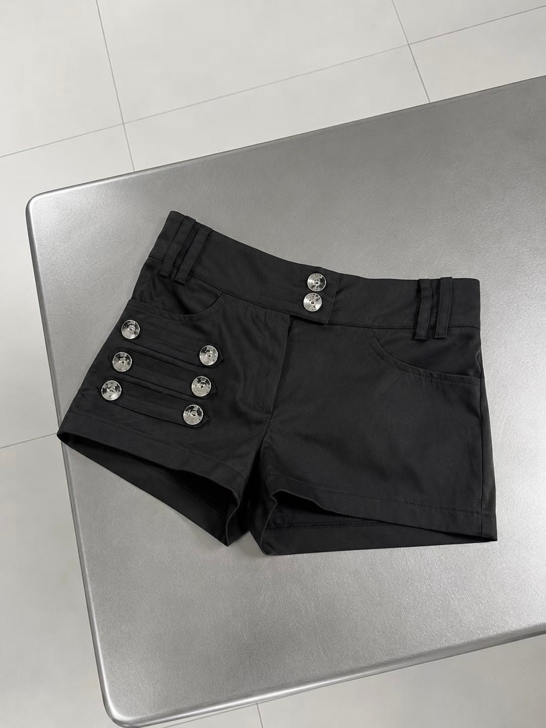 ‘NO SLEEP’ shorts