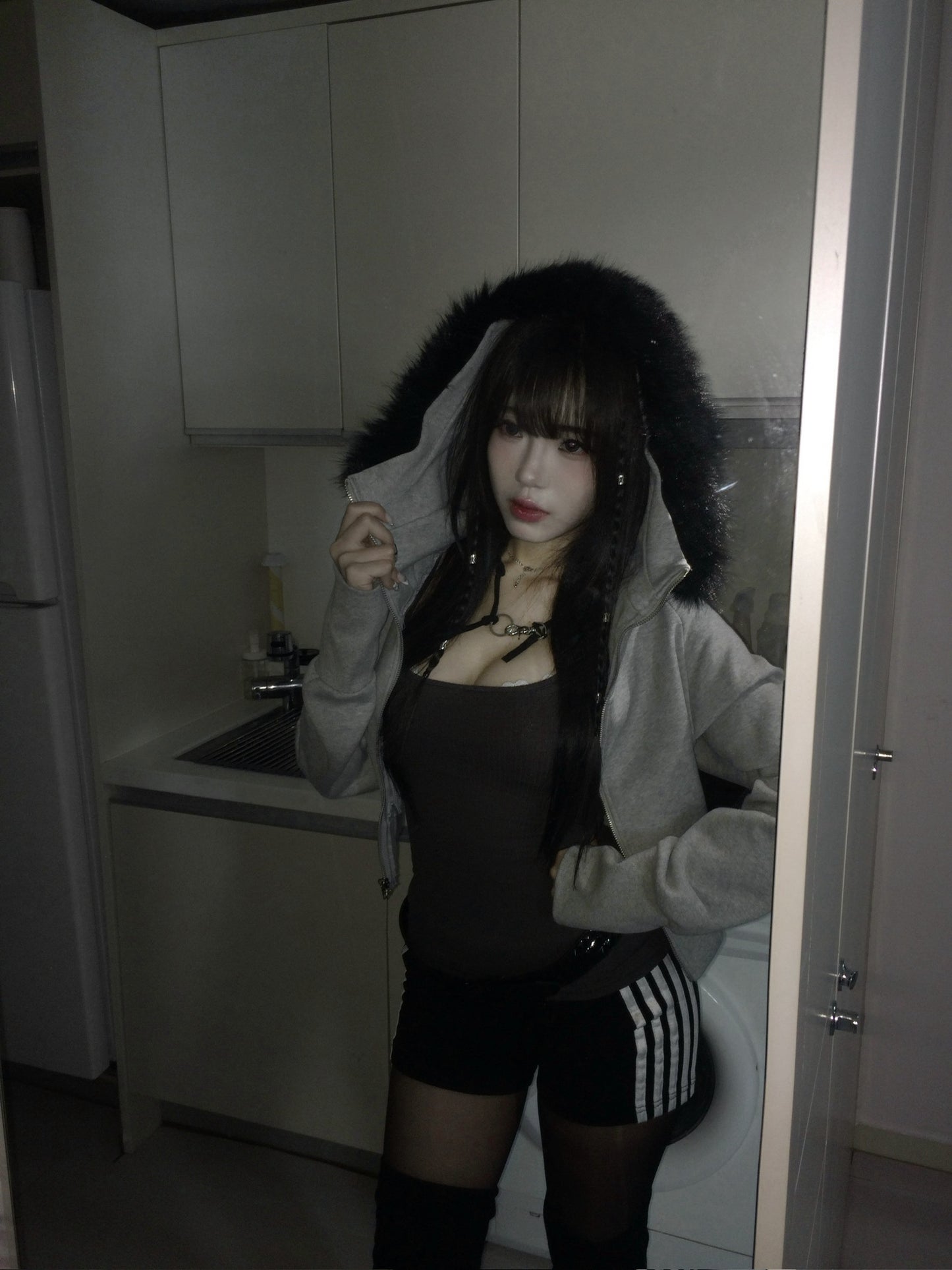 ‘Jealous type’ fur cropped hoodie zip up